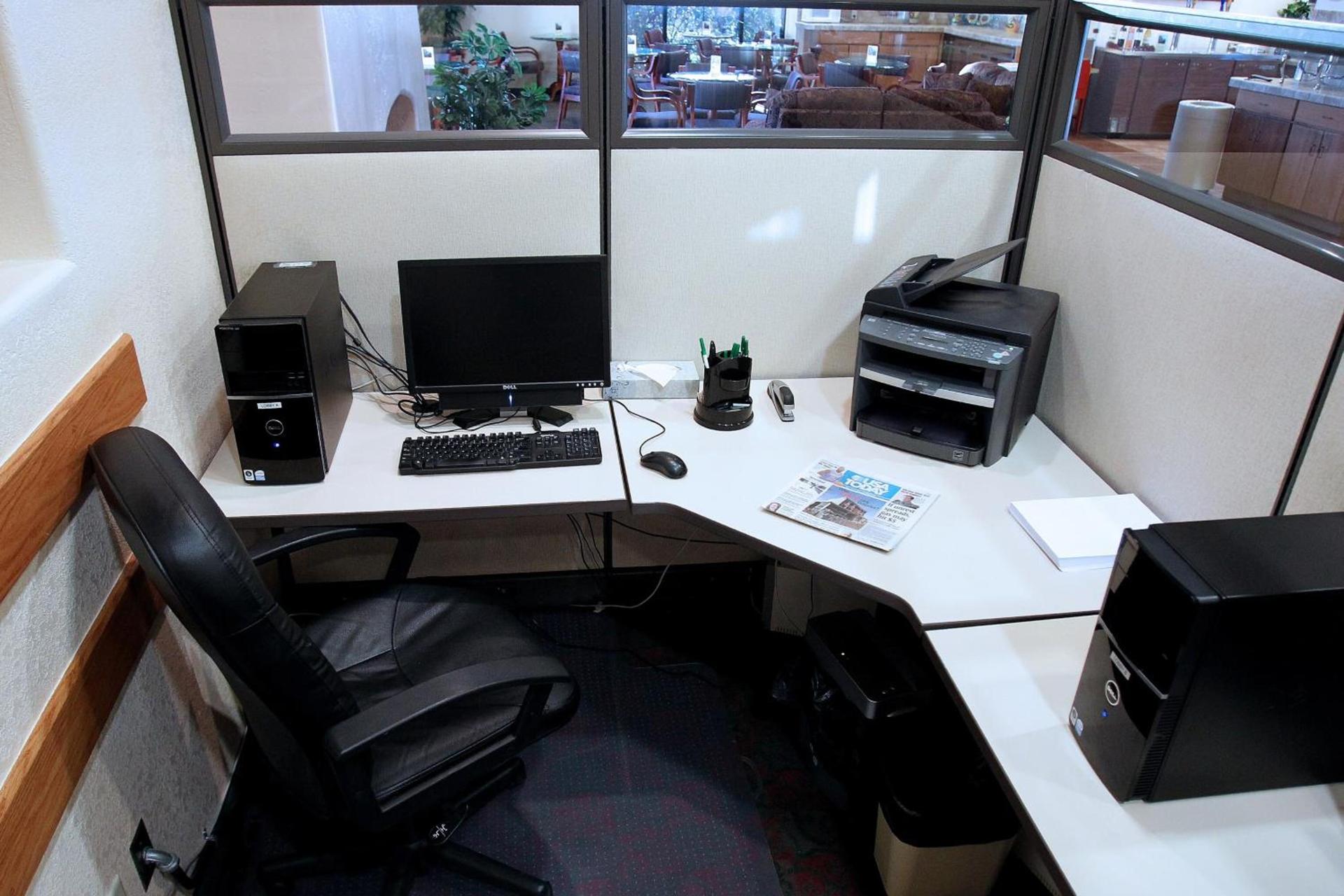 Gateway Studio Suites photo 20