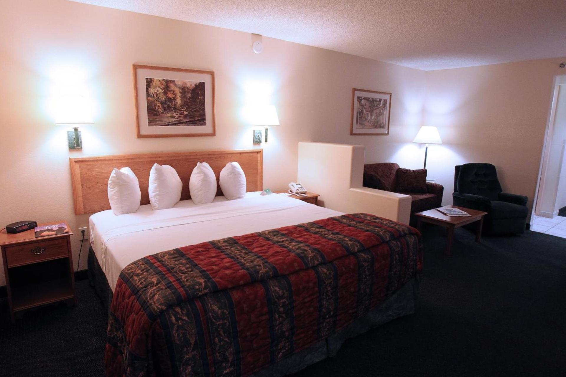 Gateway Studio Suites photo 36