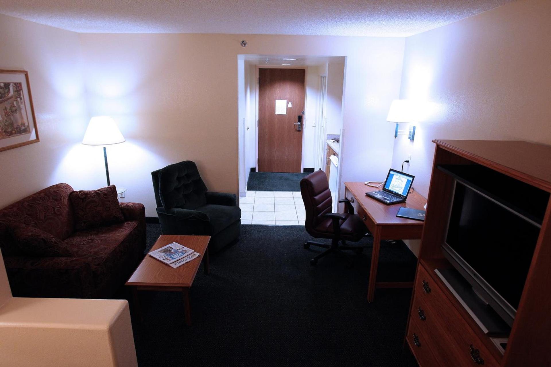 Gateway Studio Suites photo 37