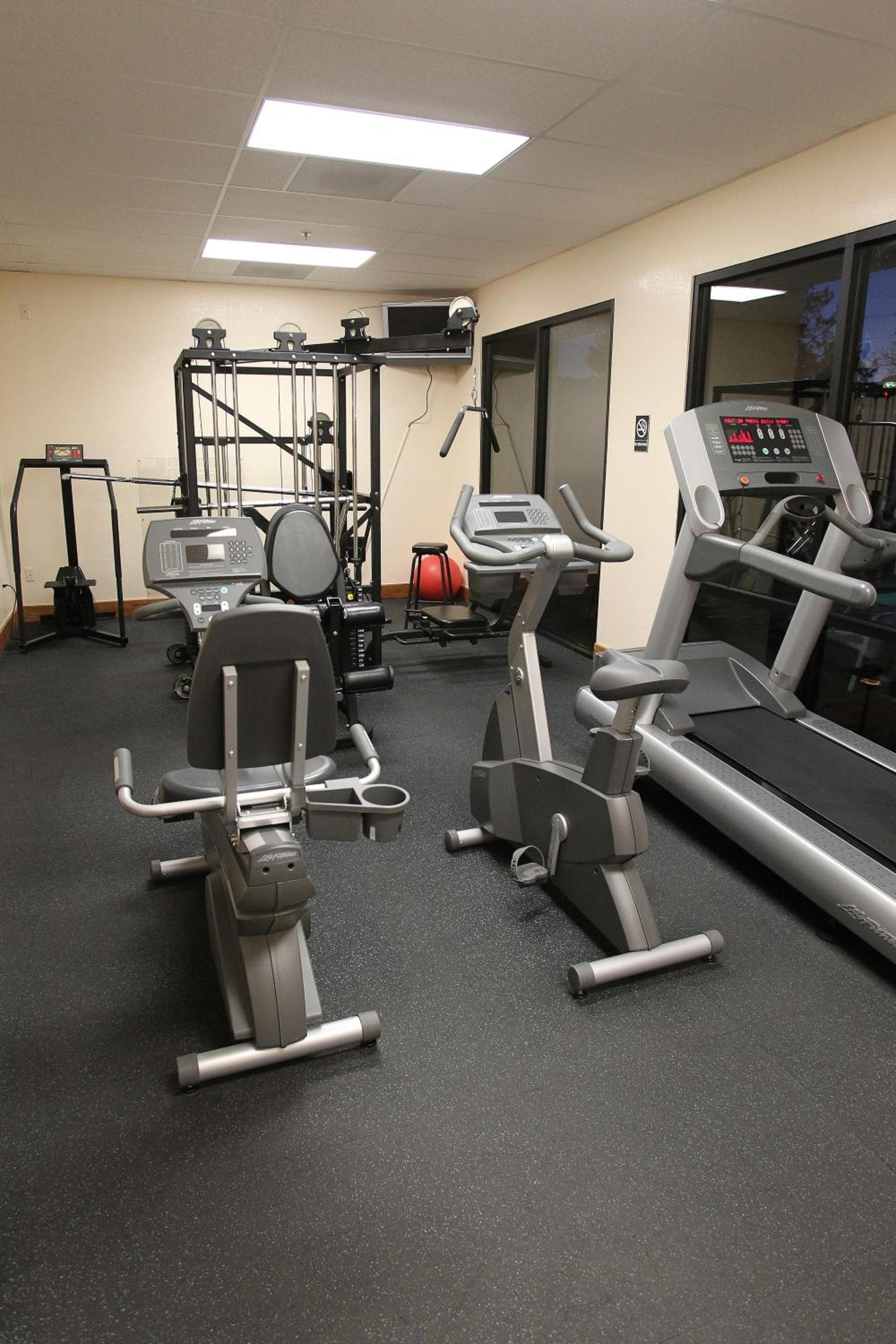 Gateway Studio Suites photo 33