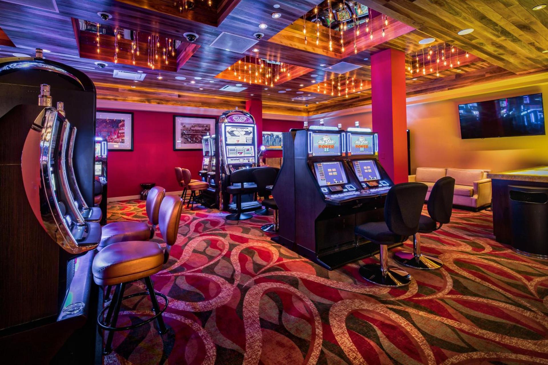 Downtown Grand Hotel & Casino photo 29