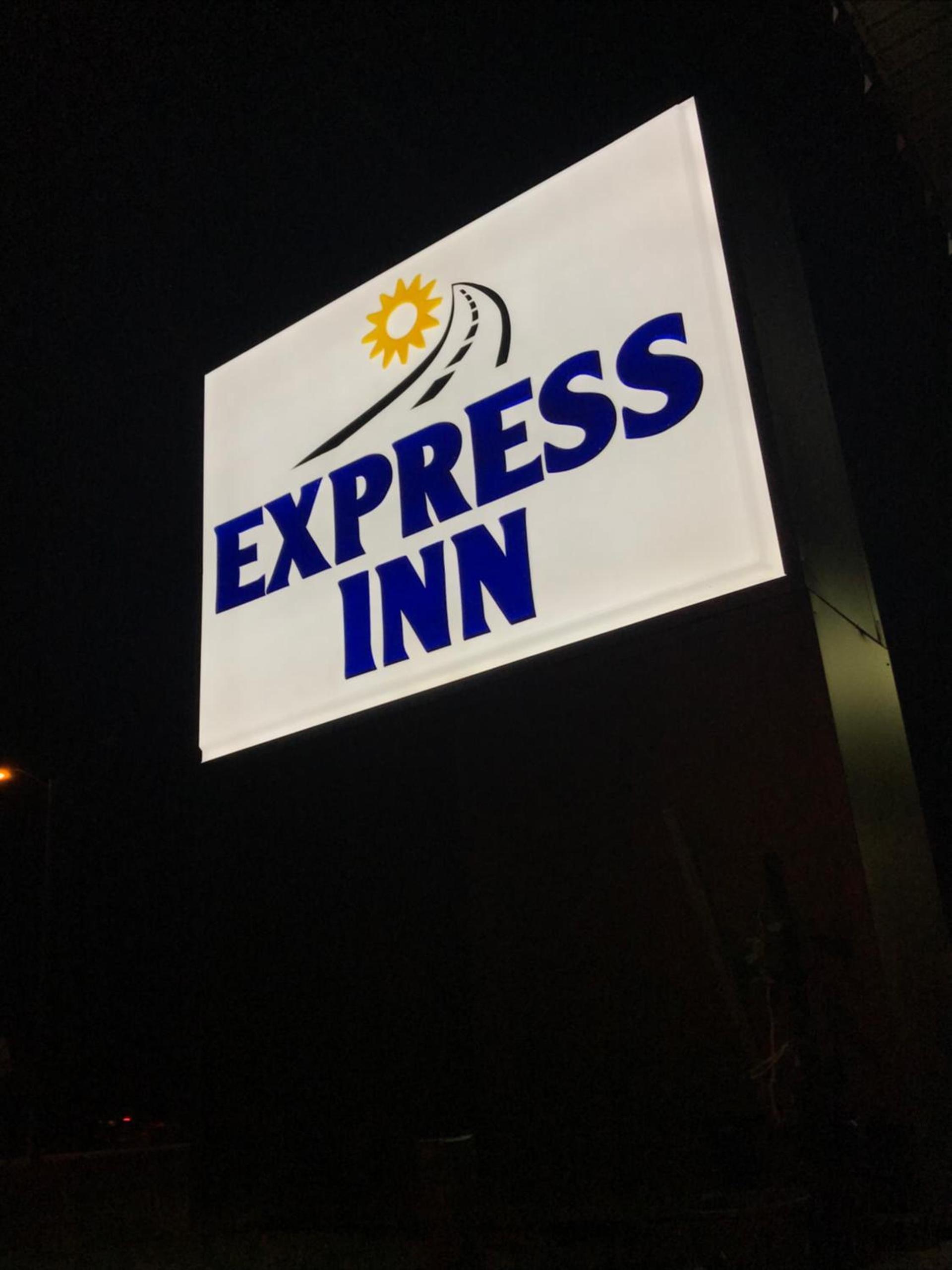 Express Inn photo 7