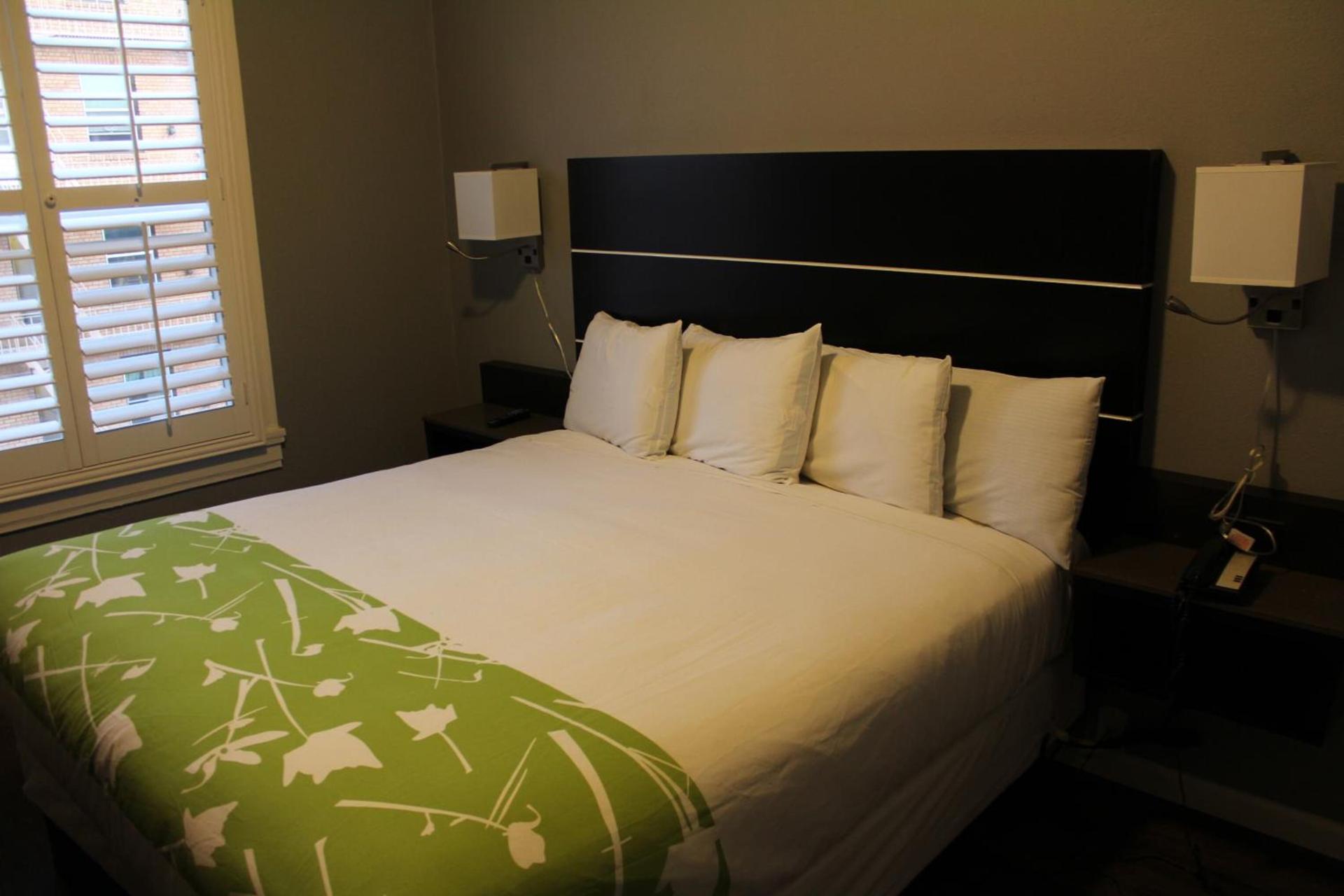Layne Hotel photo 4