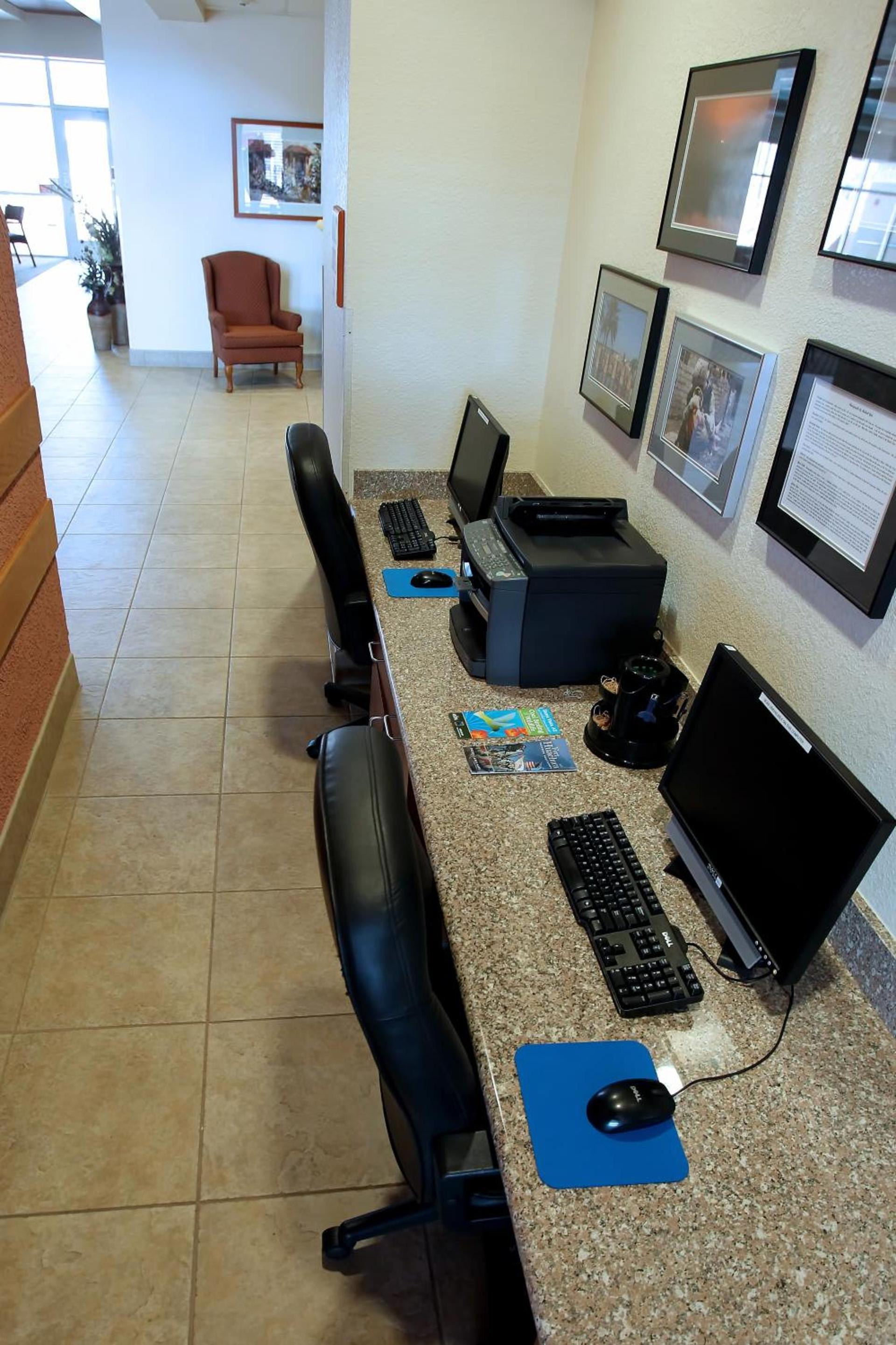 Garden Place Suites photo 29