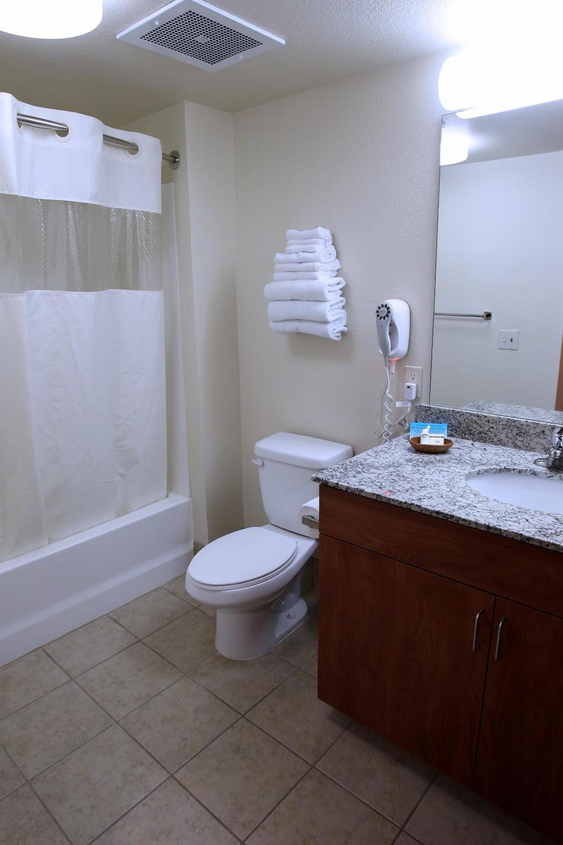Garden Place Suites photo 9