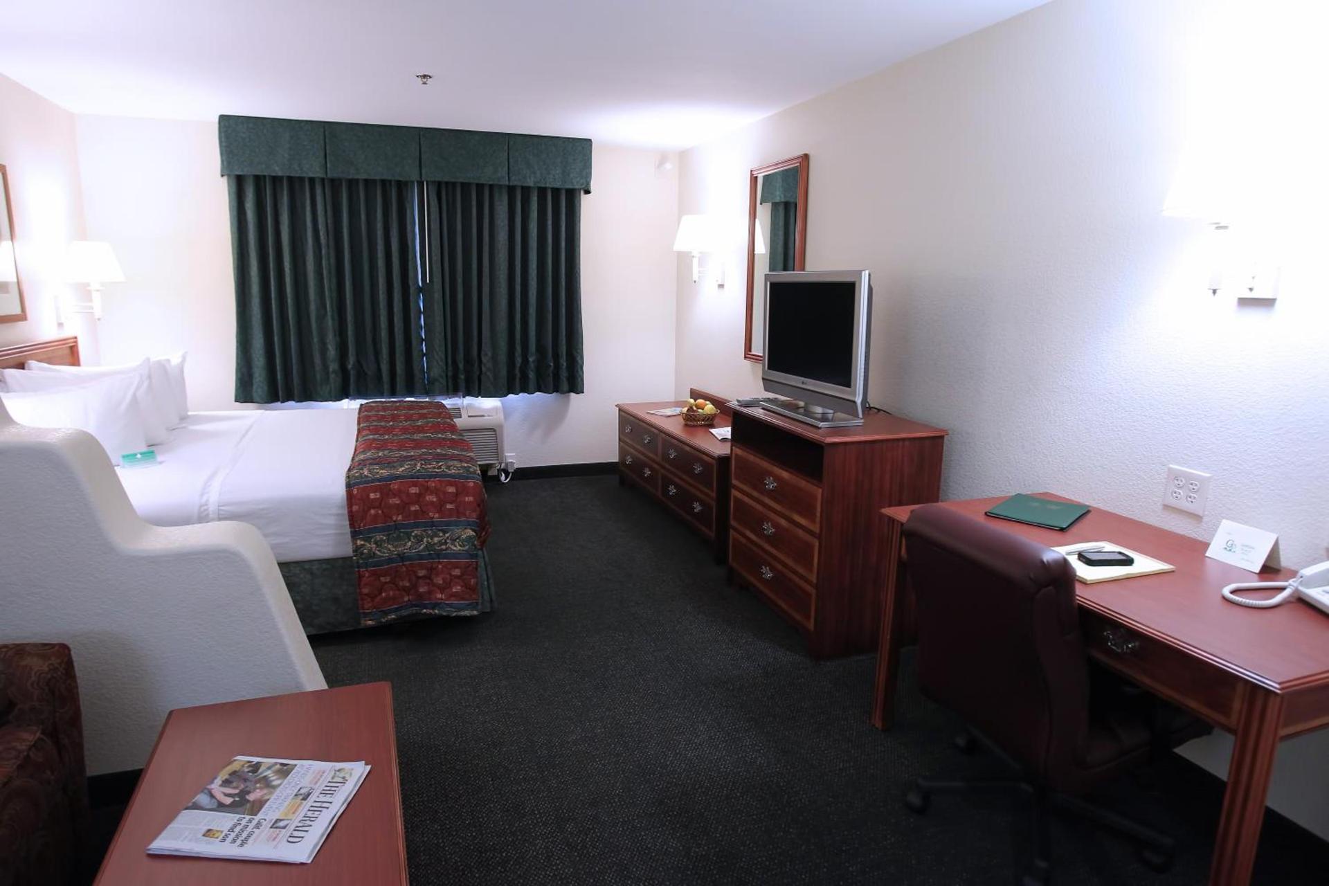 Garden Place Suites photo 12