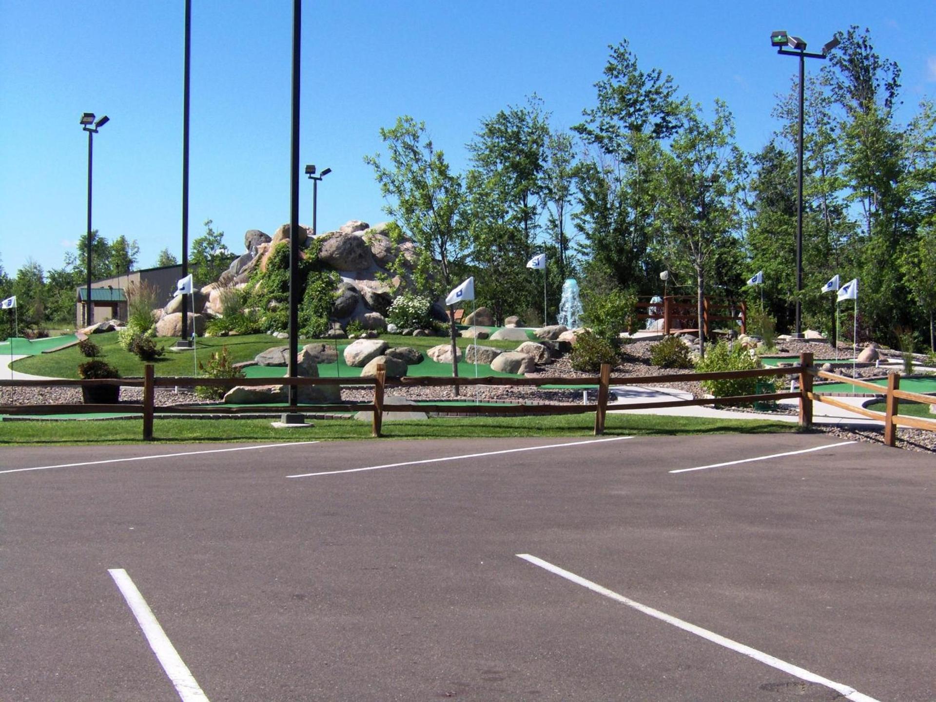 The Lodge at Crooked Lake photo 13