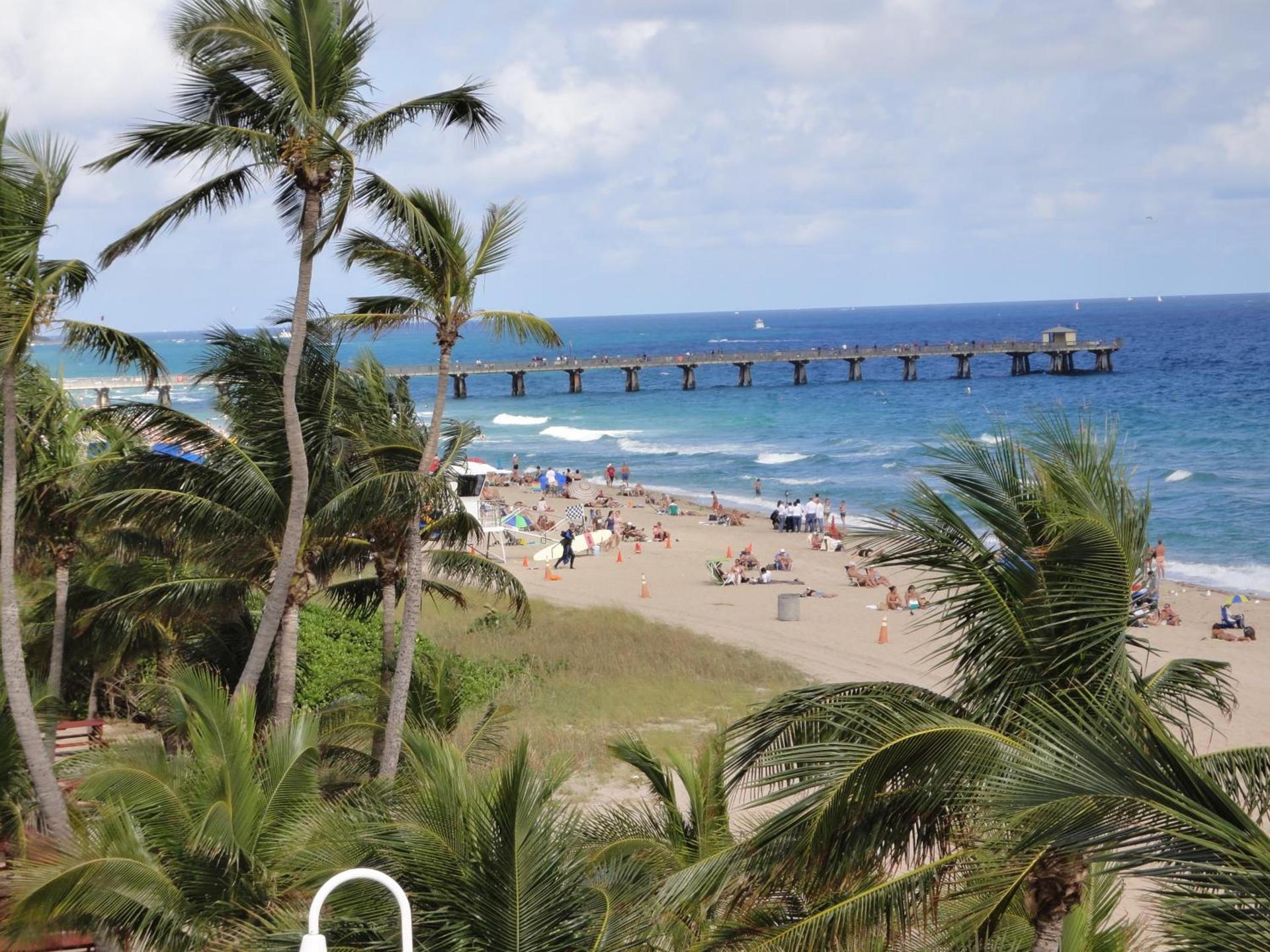 Oceans Beach Resort & Suites photo 82