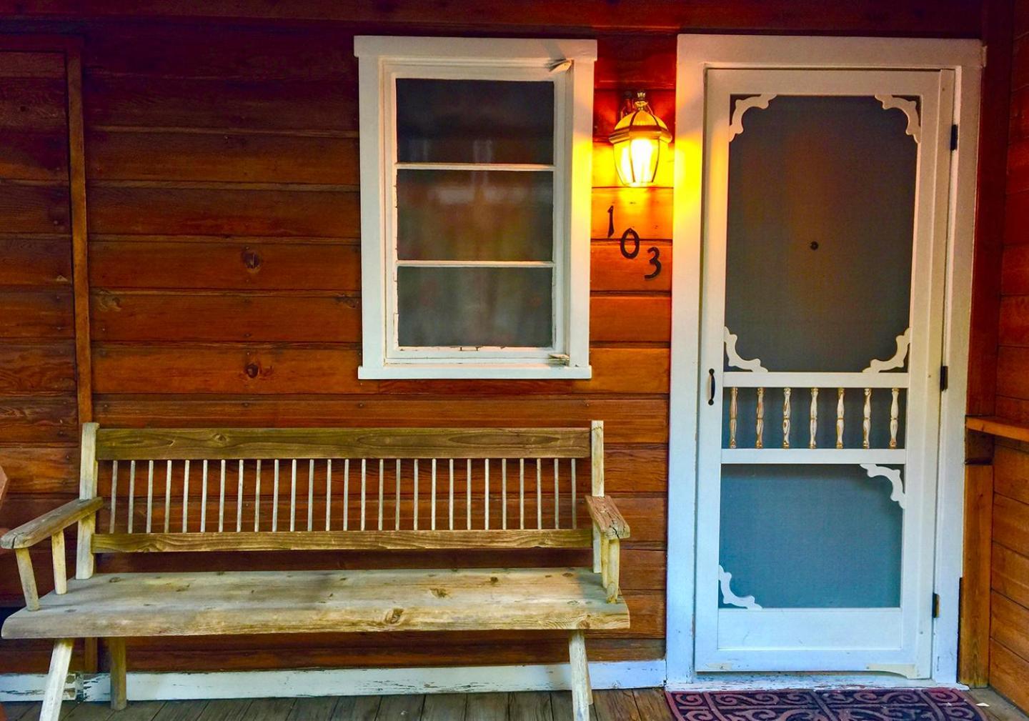 Giant Oaks Lodge photo 39