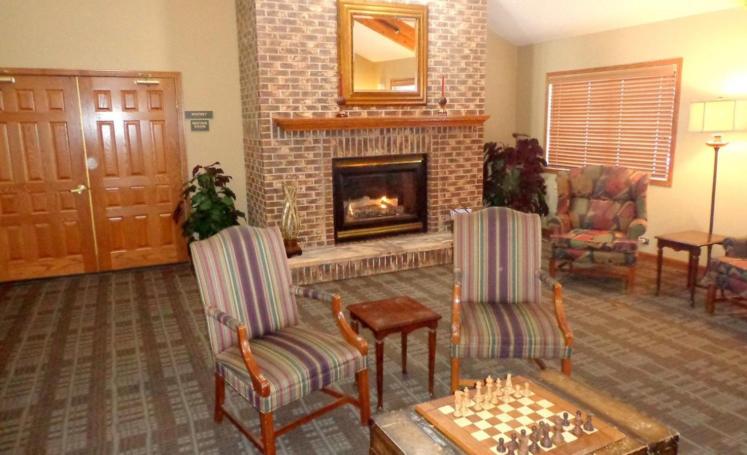 AmericInn by Wyndham Marshall photo 4
