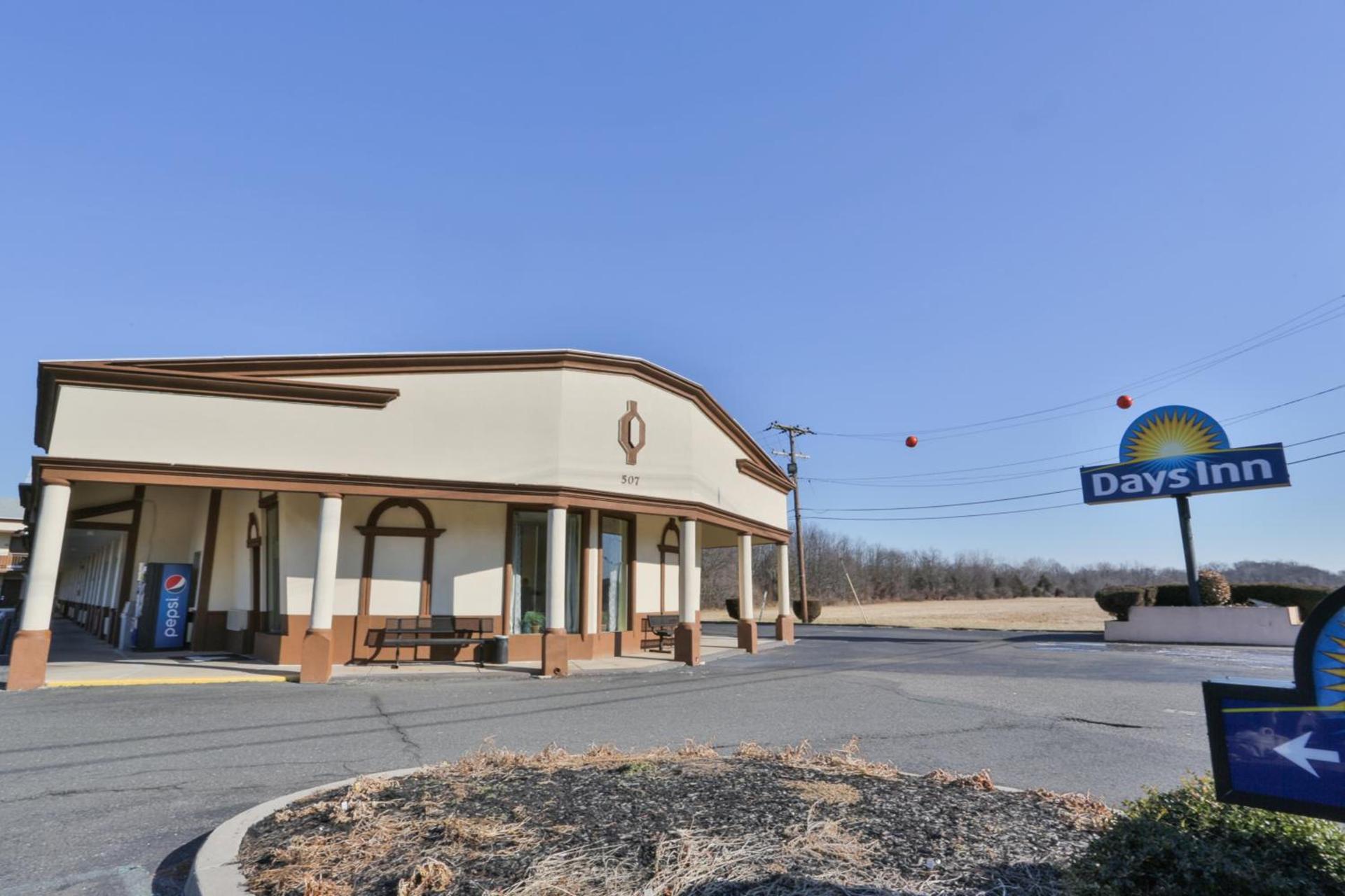 Days Inn by Wyndham Wrightstown McGuire AFB Bordentown photo 43