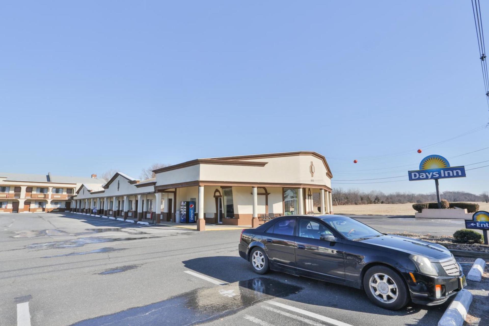 Days Inn by Wyndham Wrightstown McGuire AFB Bordentown photo 33