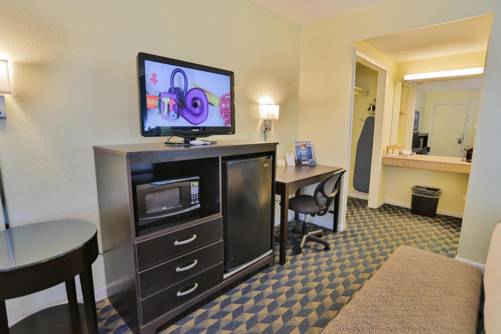 Days Inn by Wyndham Wrightstown McGuire AFB Bordentown photo 36