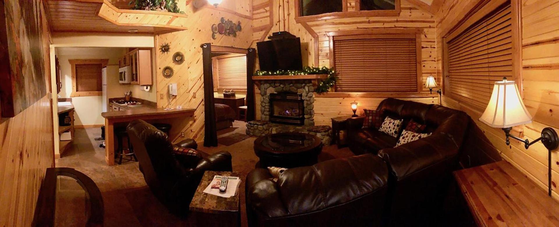 Giant Oaks Lodge photo 14