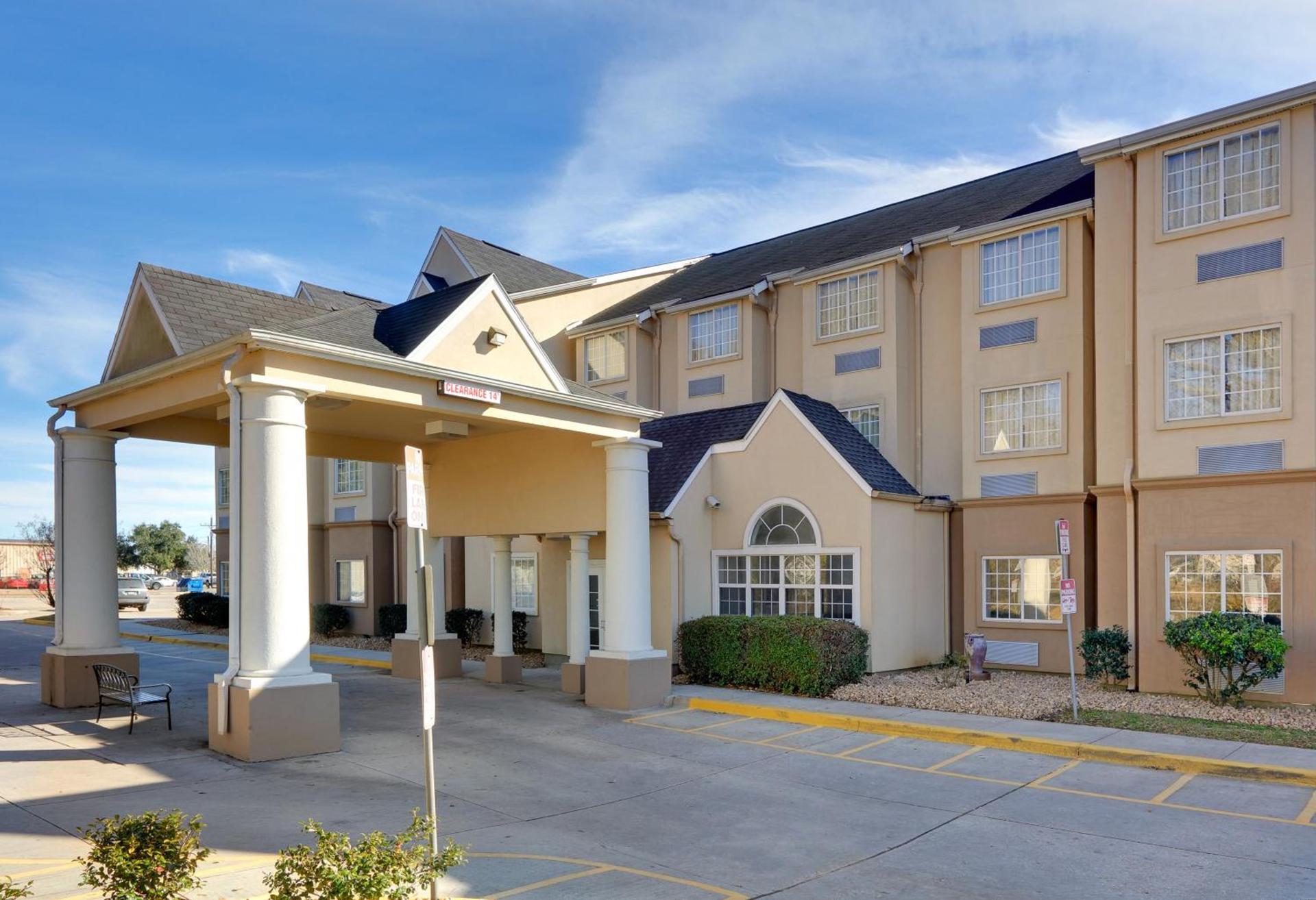 Microtel Inn and Suites Lafayette photo 26