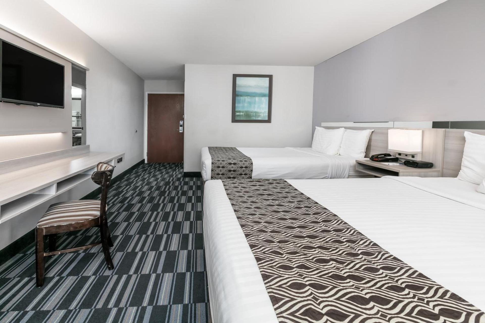 Microtel Inn and Suites Lafayette photo 34
