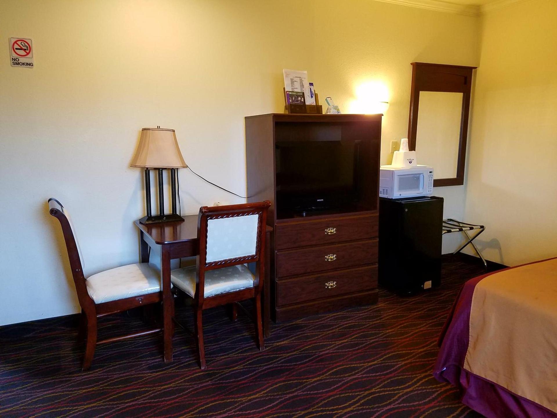 Americas Best Value Inn Ozona photo 21