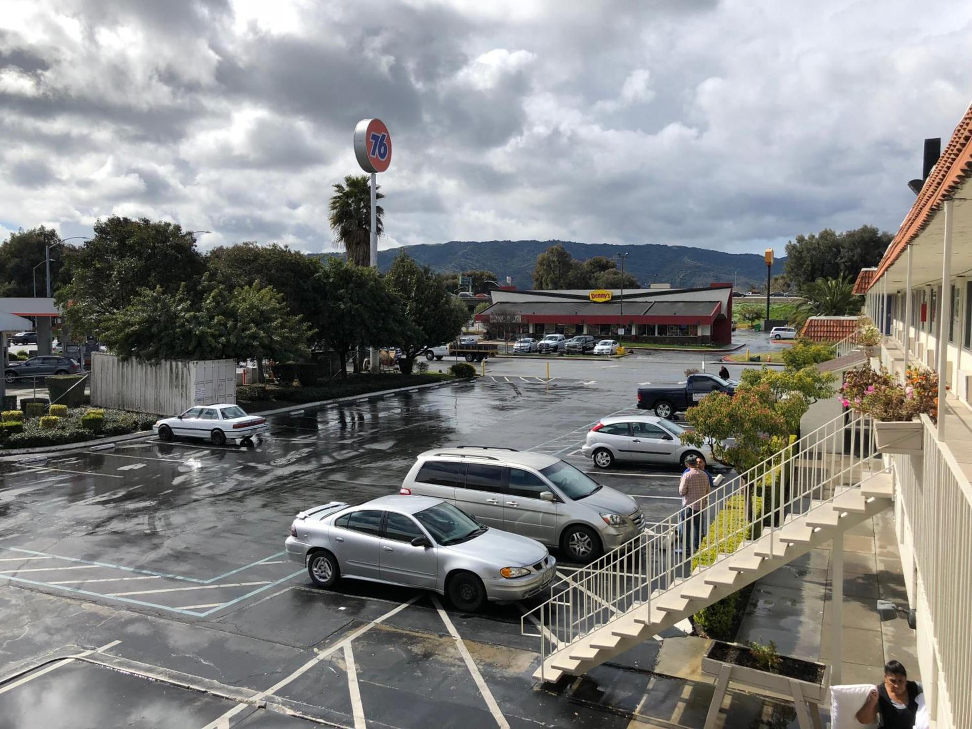 Gilroy Inn photo 16