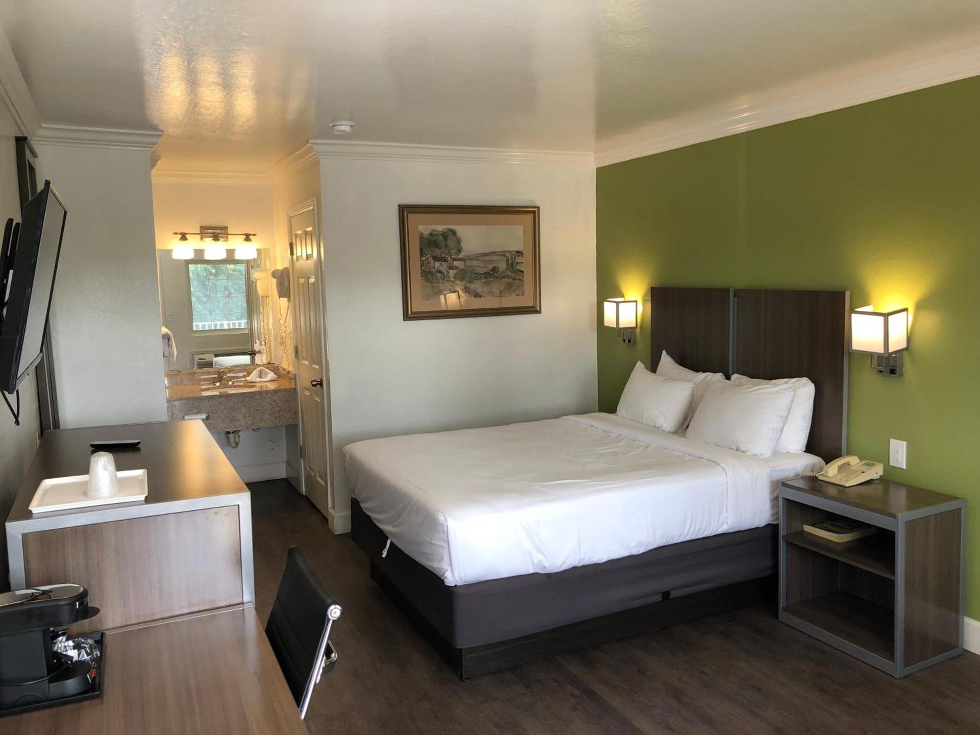 Gilroy Inn photo 10