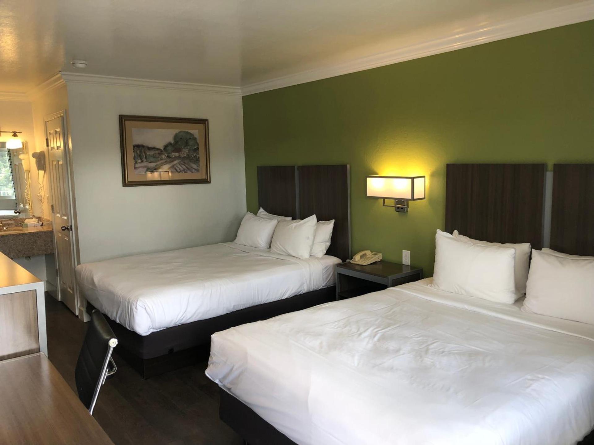 Gilroy Inn photo 6