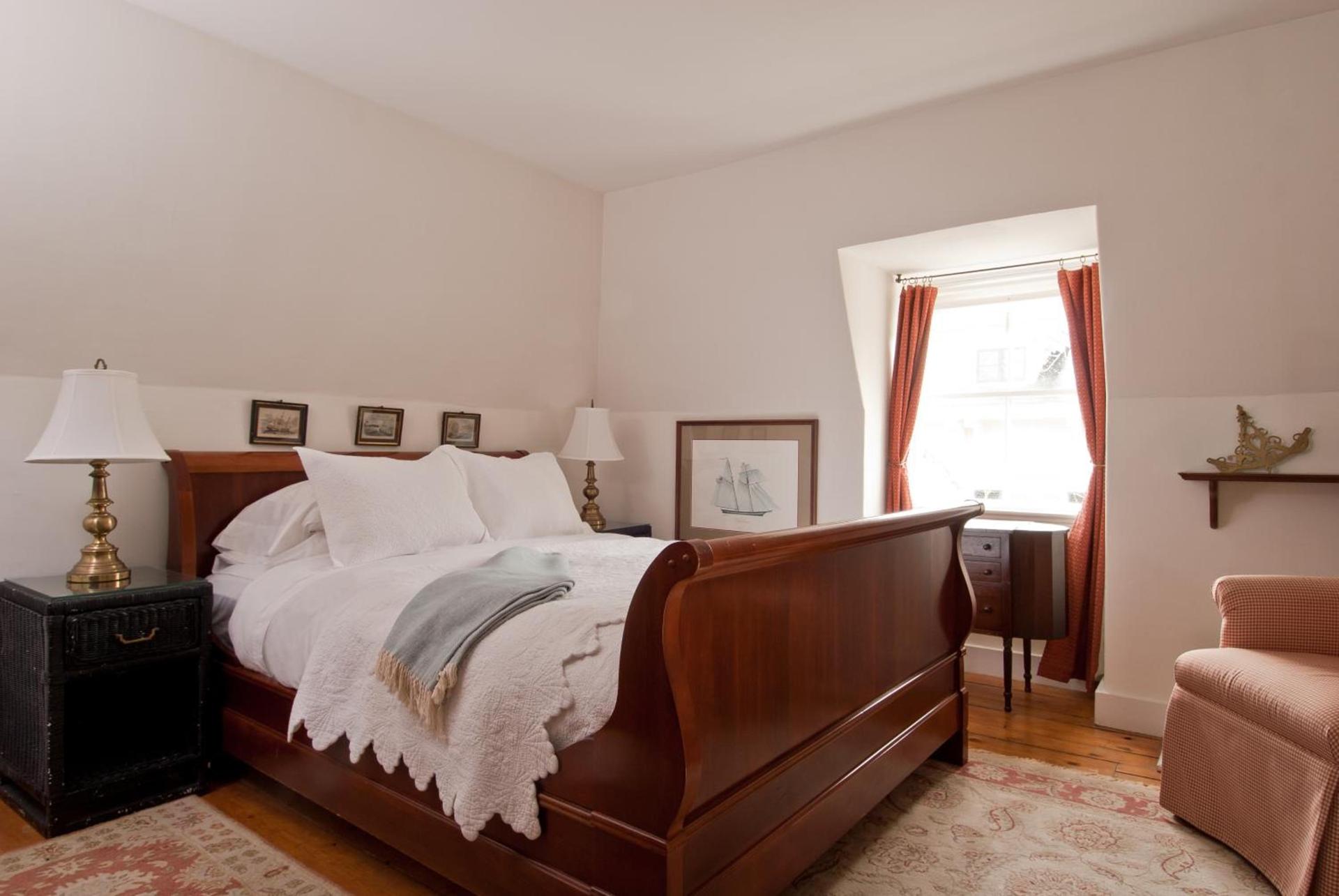 Marshall Slocum Inn photo 13