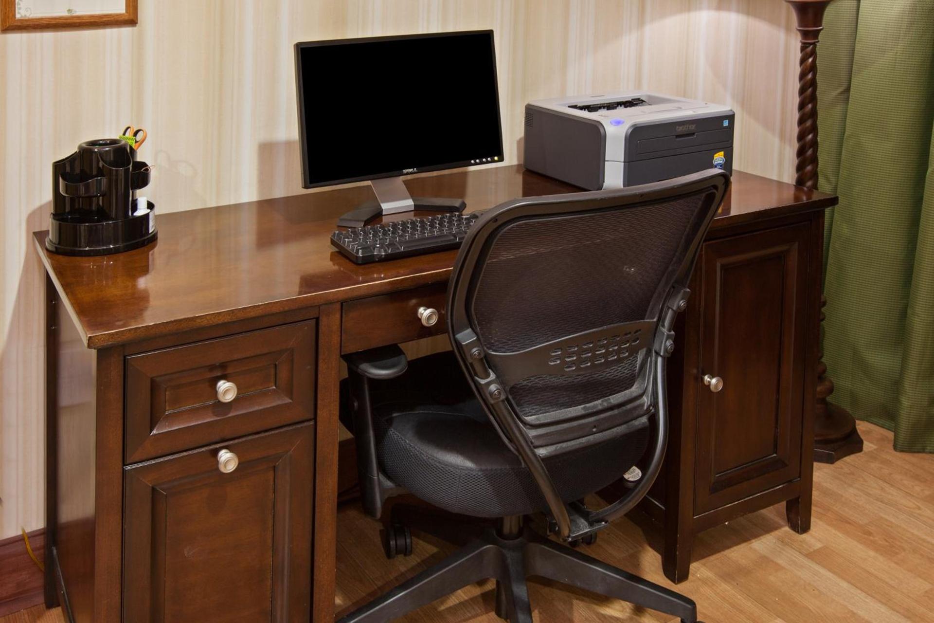 Country Inn & Suites by Radisson, Lexington, KY photo 32
