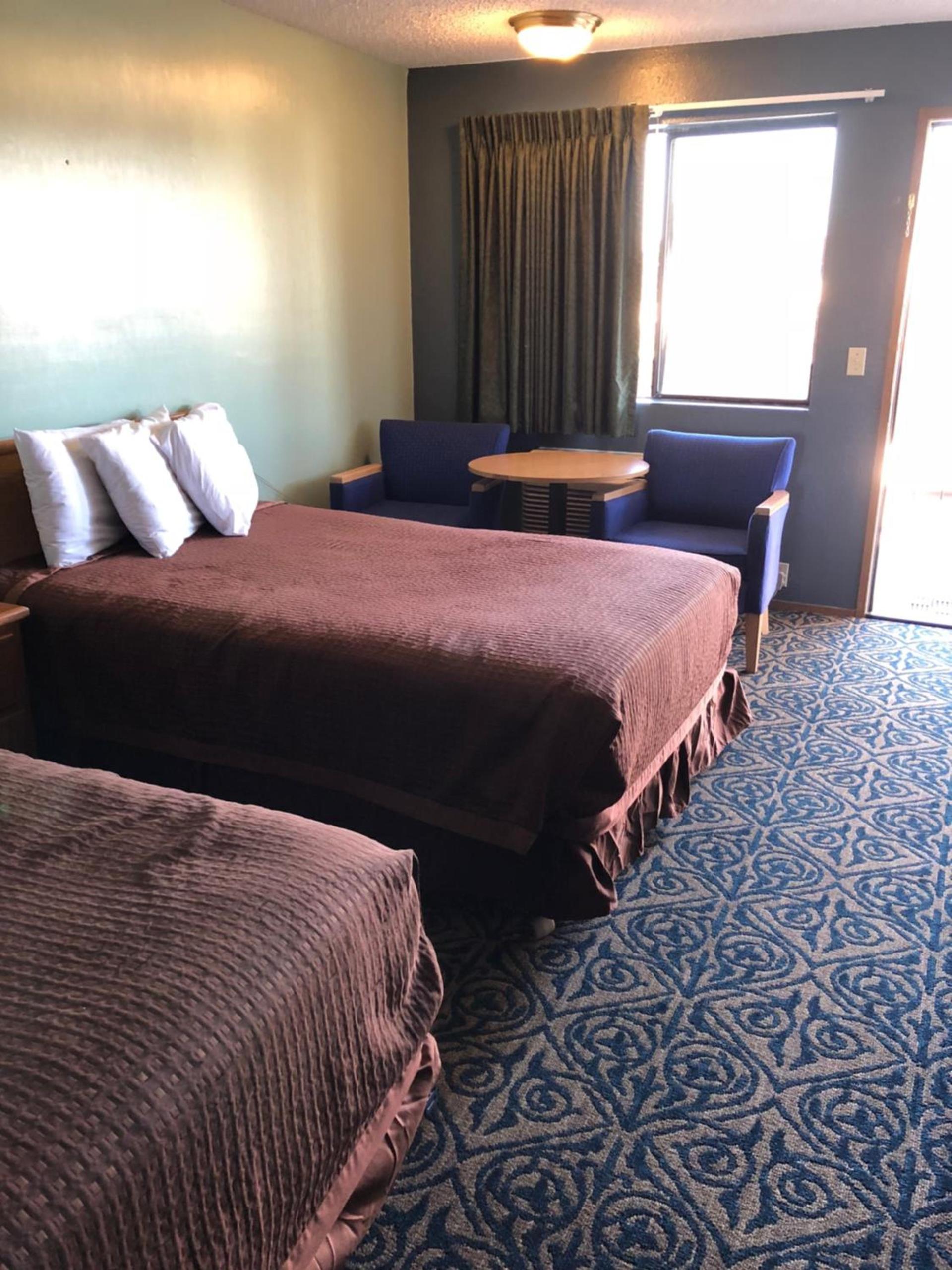 Sumner Motor Inn photo 6