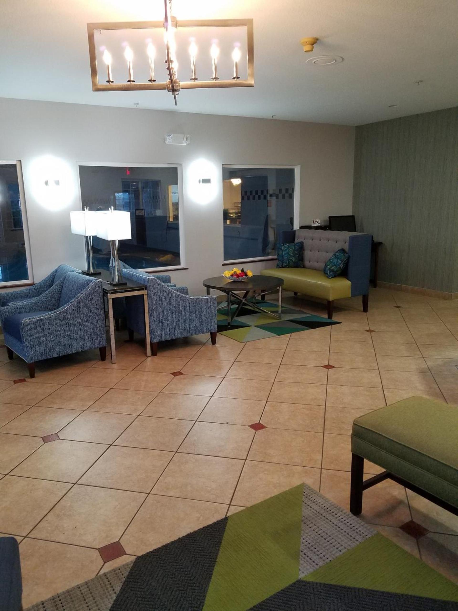 Best Western Sandy Inn photo 36
