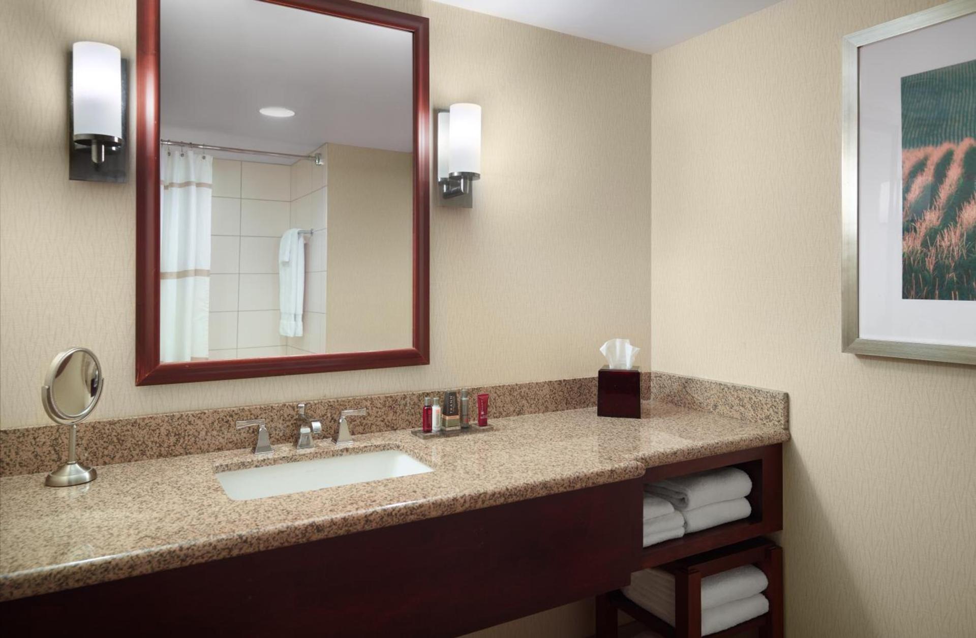 Marriott Bloomington Normal Hotel and Conference Center photo 10