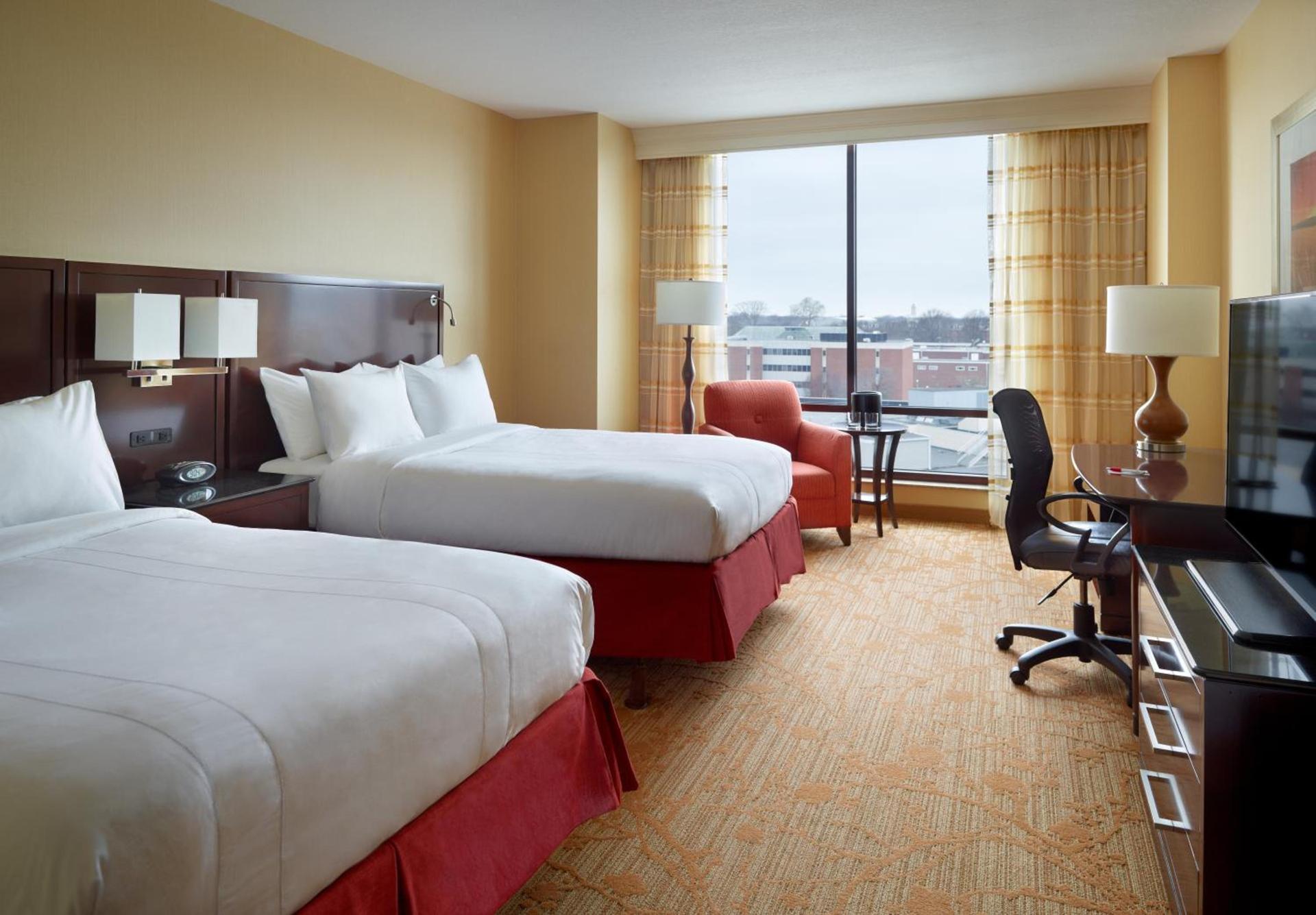 Marriott Bloomington Normal Hotel and Conference Center photo 7