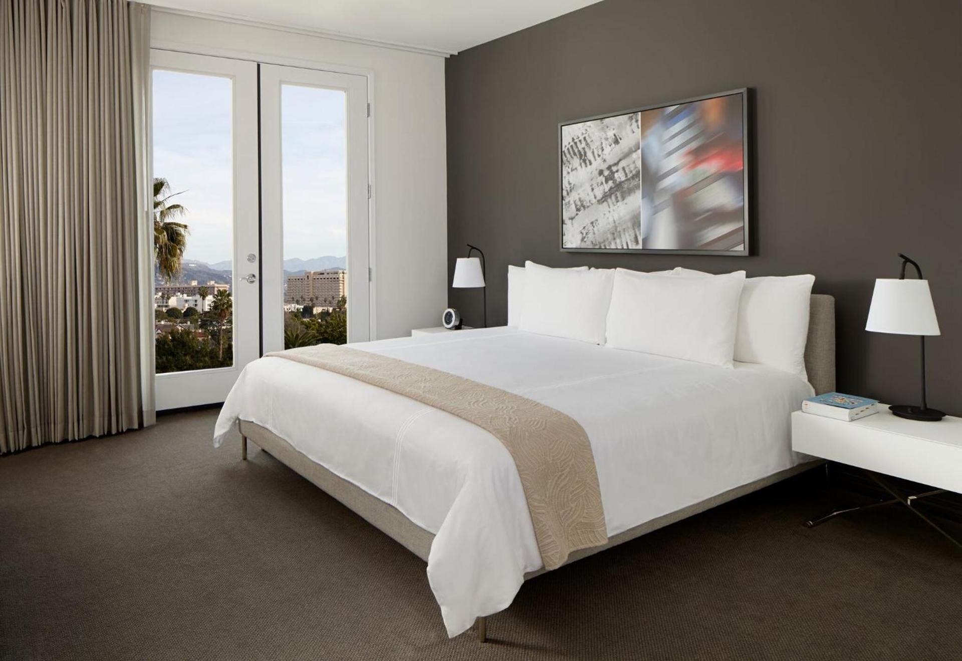 AKA Beverly Hills photo 42