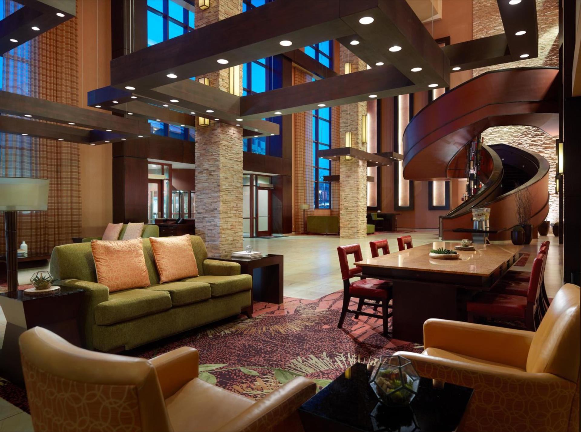 Marriott Bloomington Normal Hotel and Conference Center photo 3