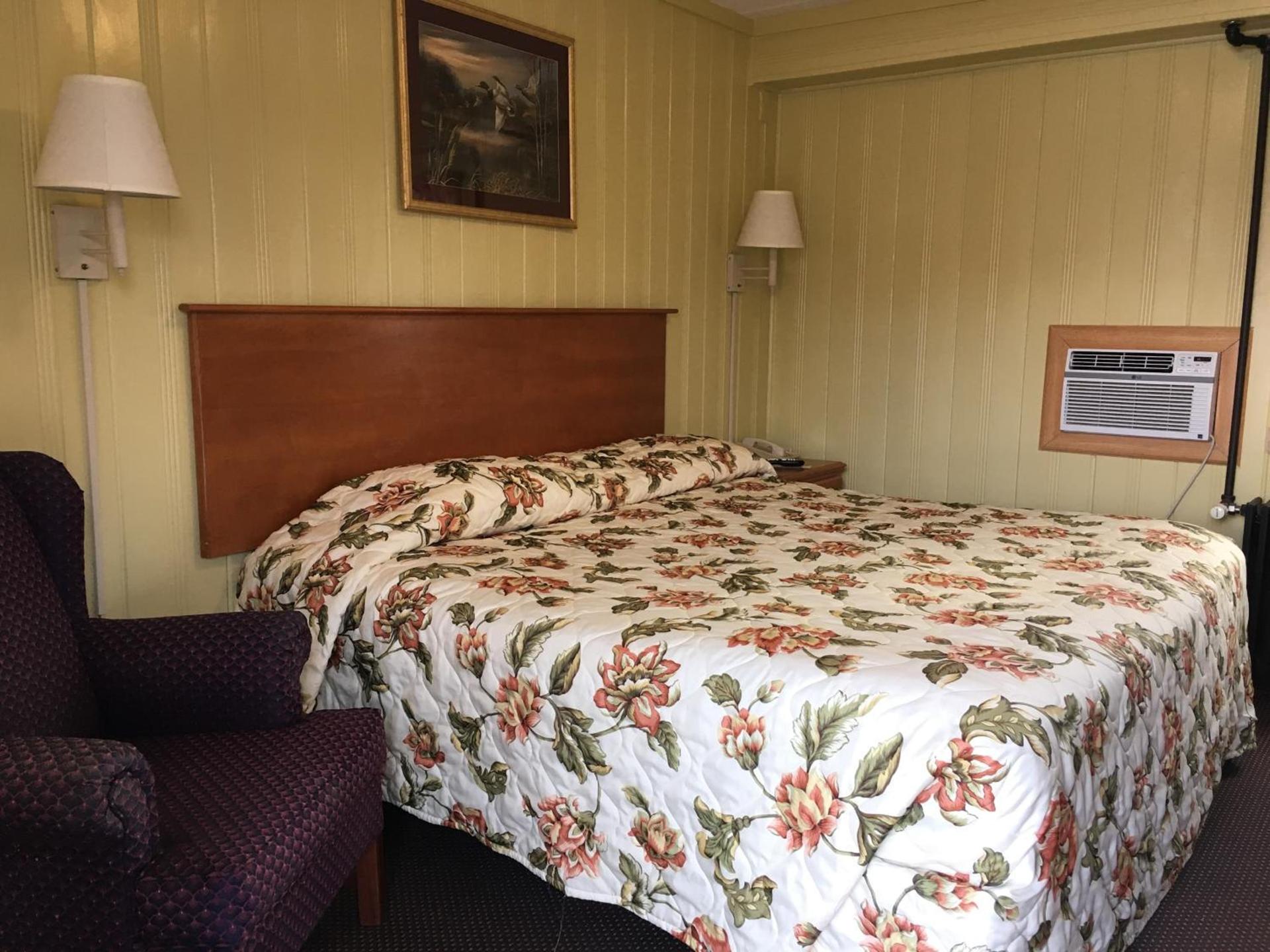 Pine Ridge Motel photo 33