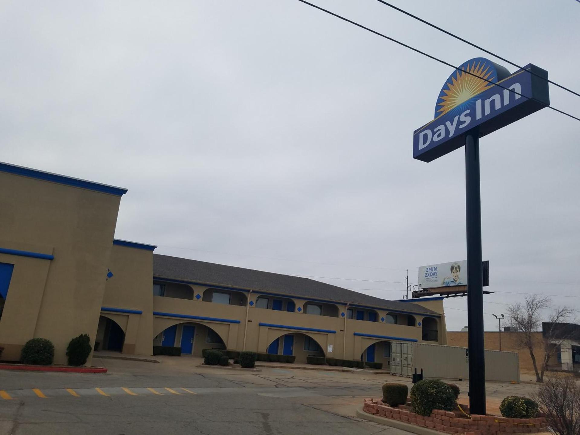 Days Inn by Wyndham Oklahoma City NW Expressway photo 26
