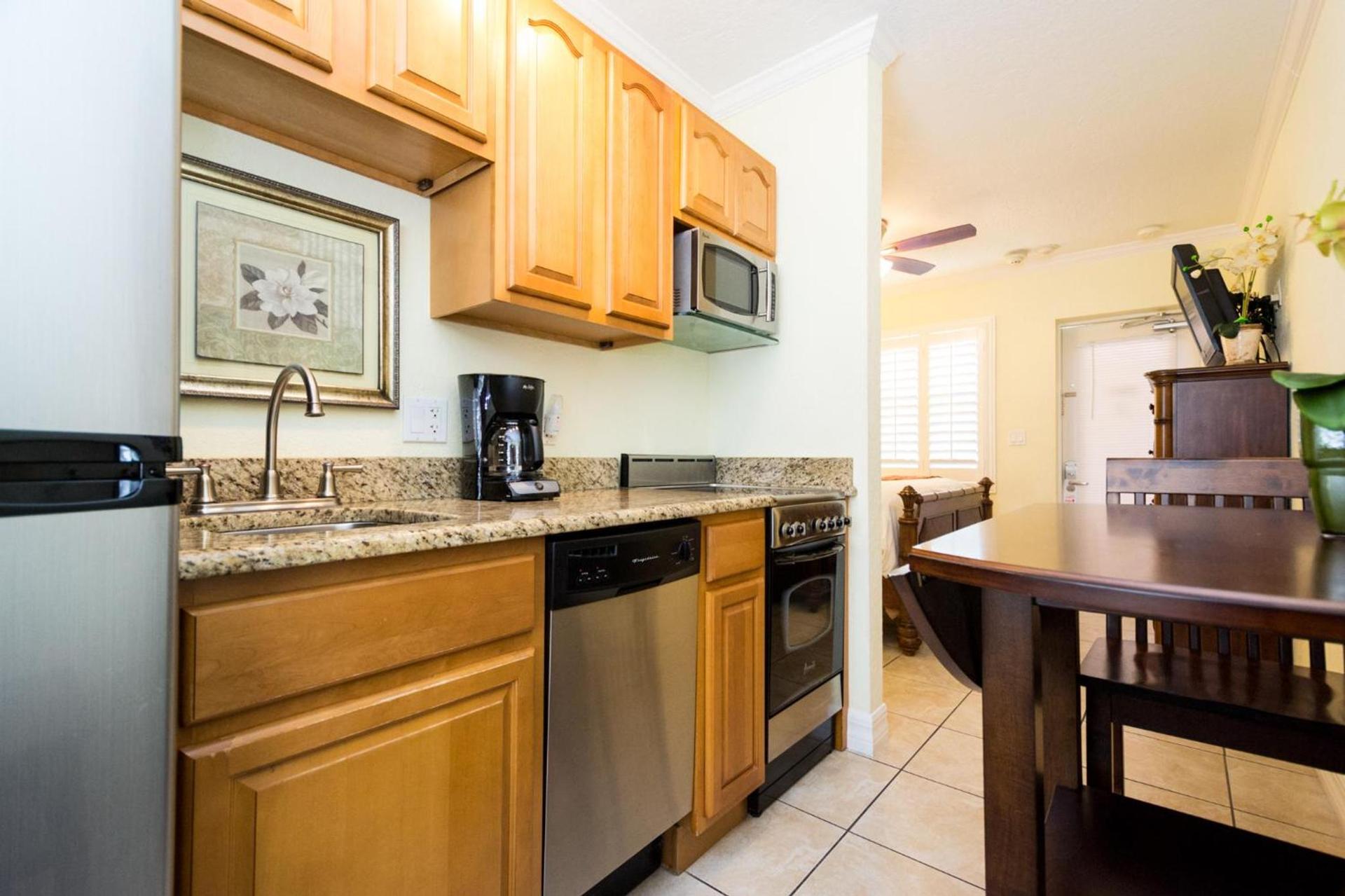 Tropical Beach Resorts - Sarasota photo 43