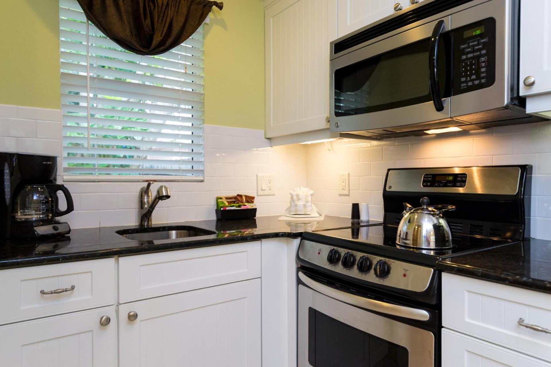 Tropical Beach Resorts - Sarasota photo 48