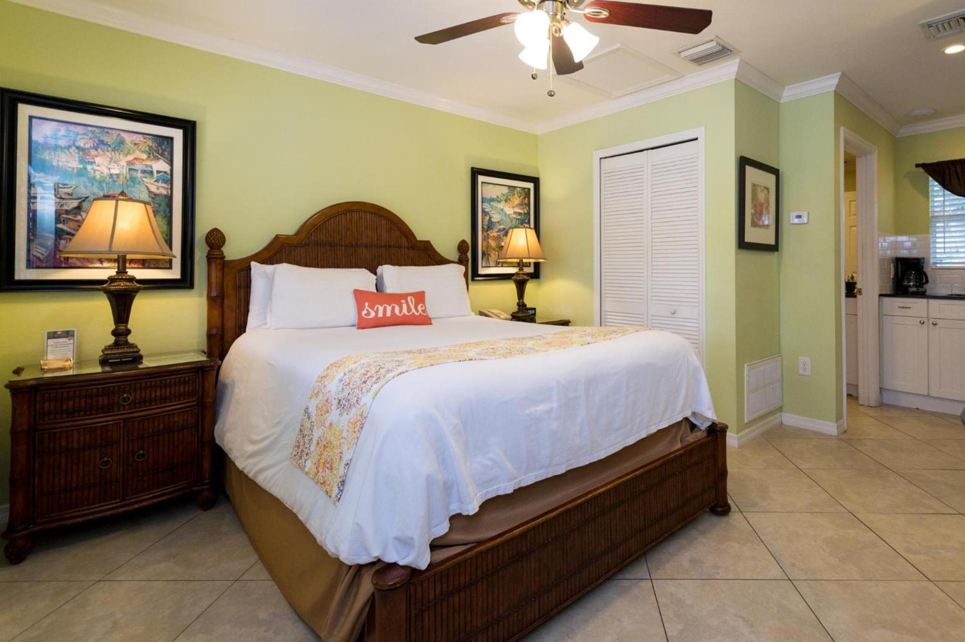 Tropical Beach Resorts - Sarasota photo 51