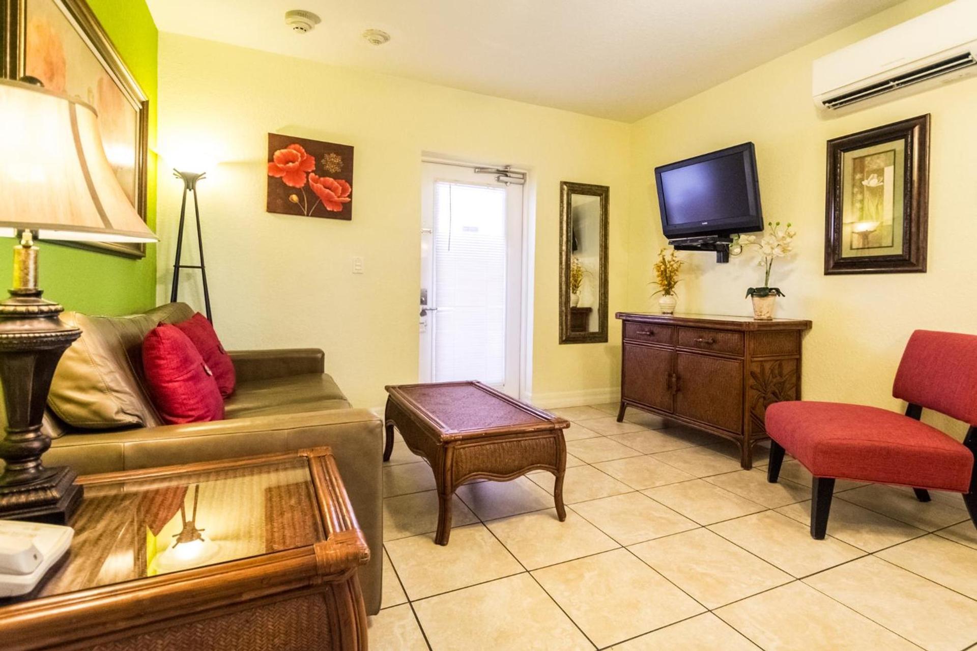 Tropical Beach Resorts - Sarasota photo 92