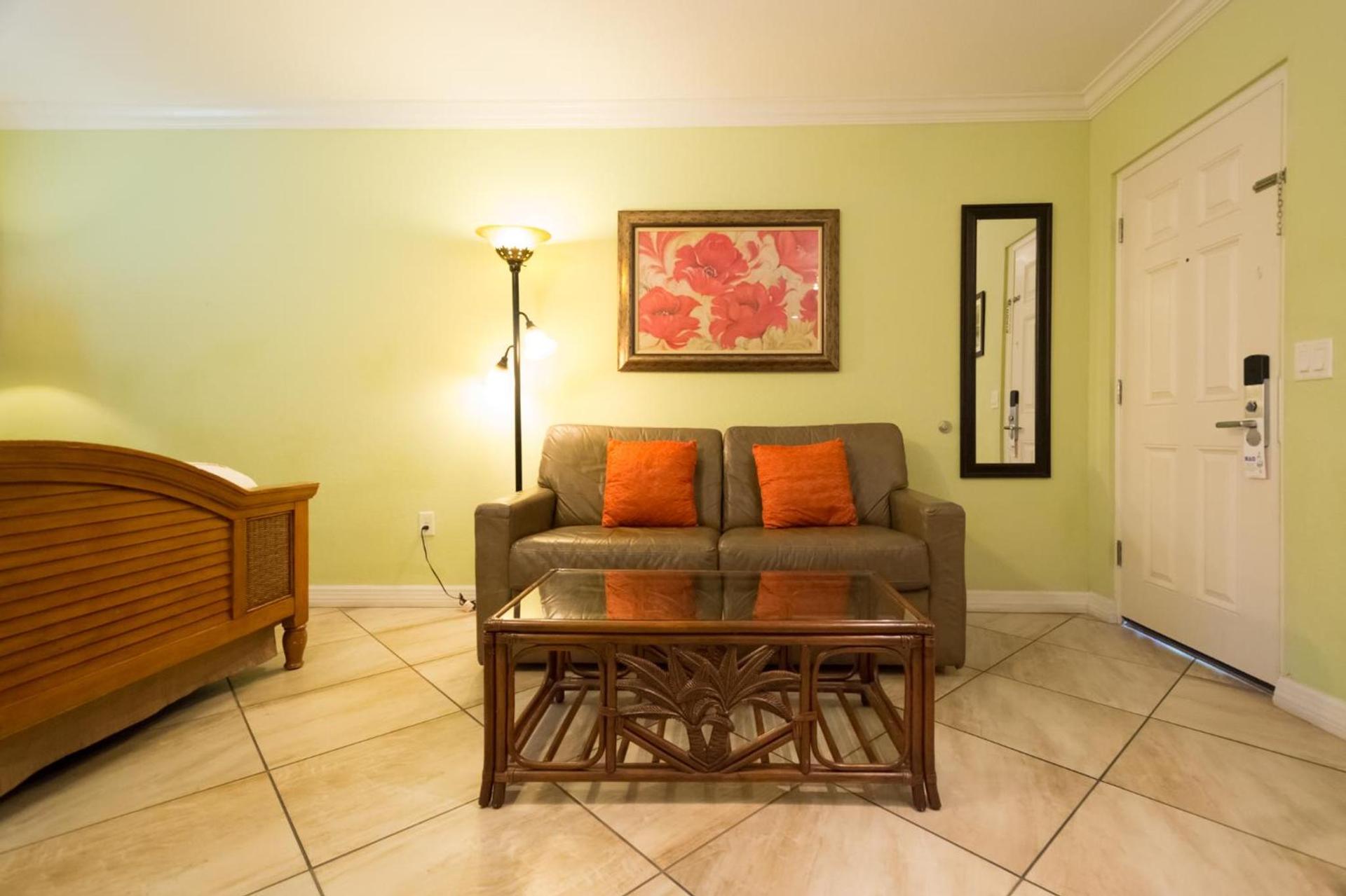 Tropical Beach Resorts - Sarasota photo 9