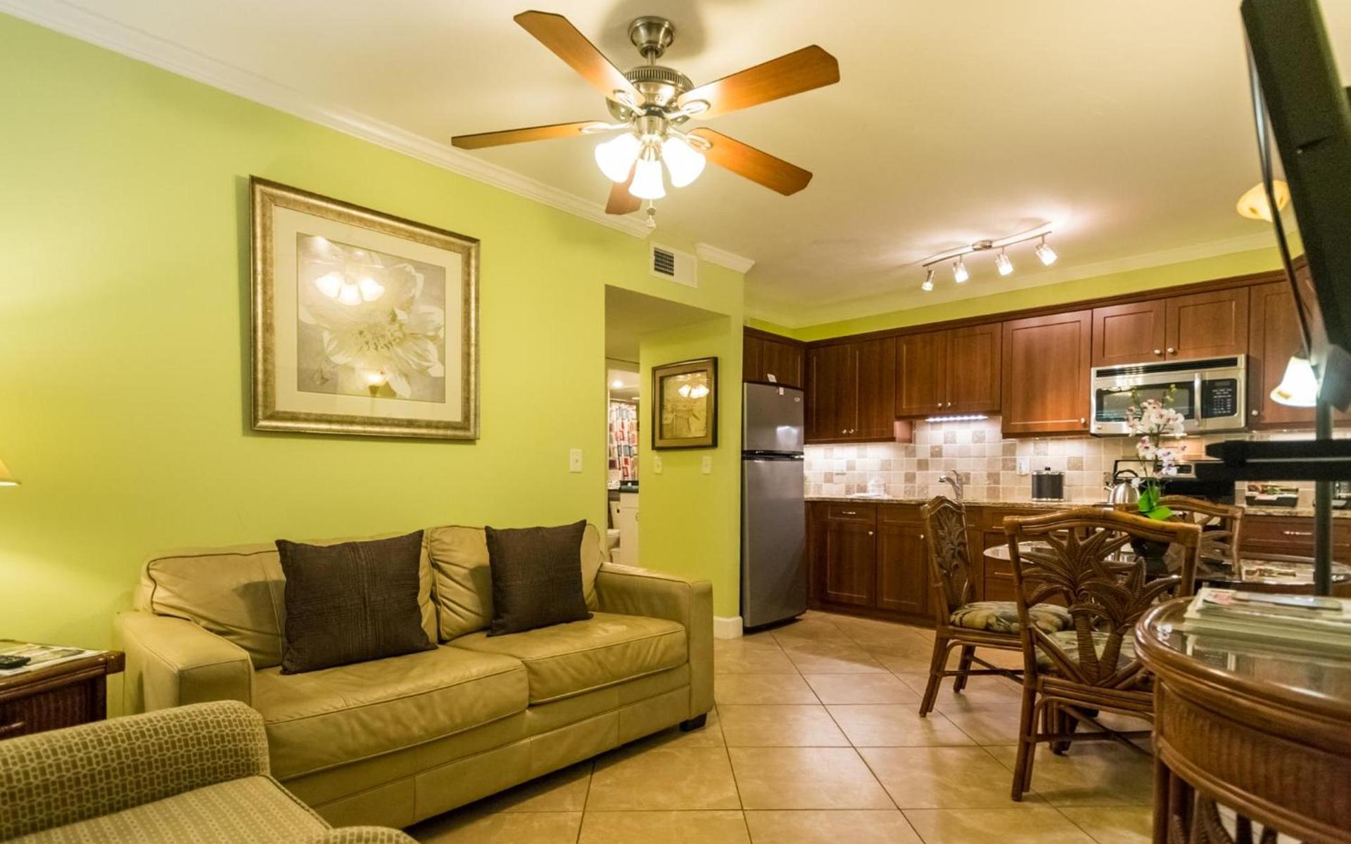 Tropical Beach Resorts - Sarasota photo 19