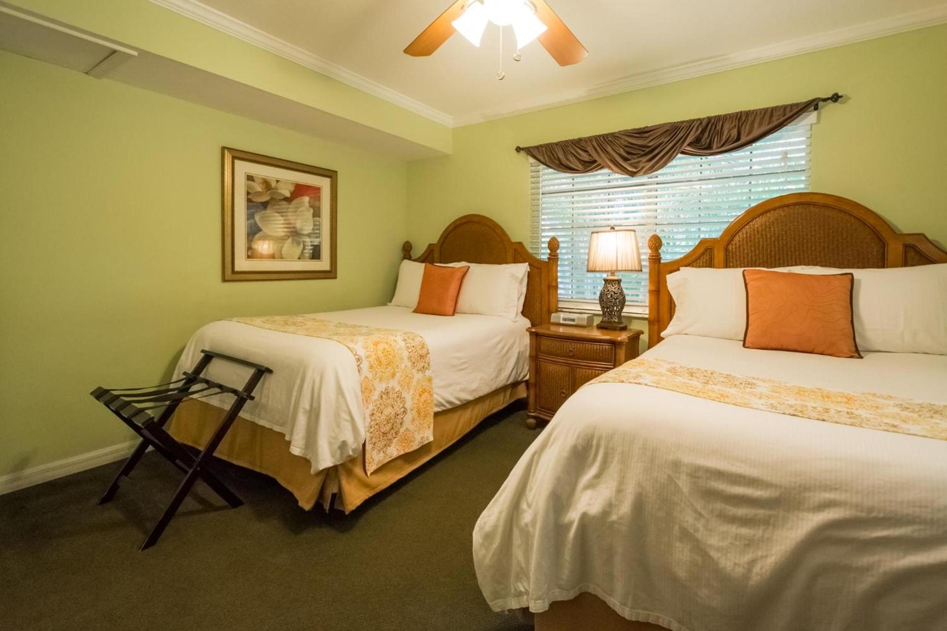 Tropical Beach Resorts - Sarasota photo 23