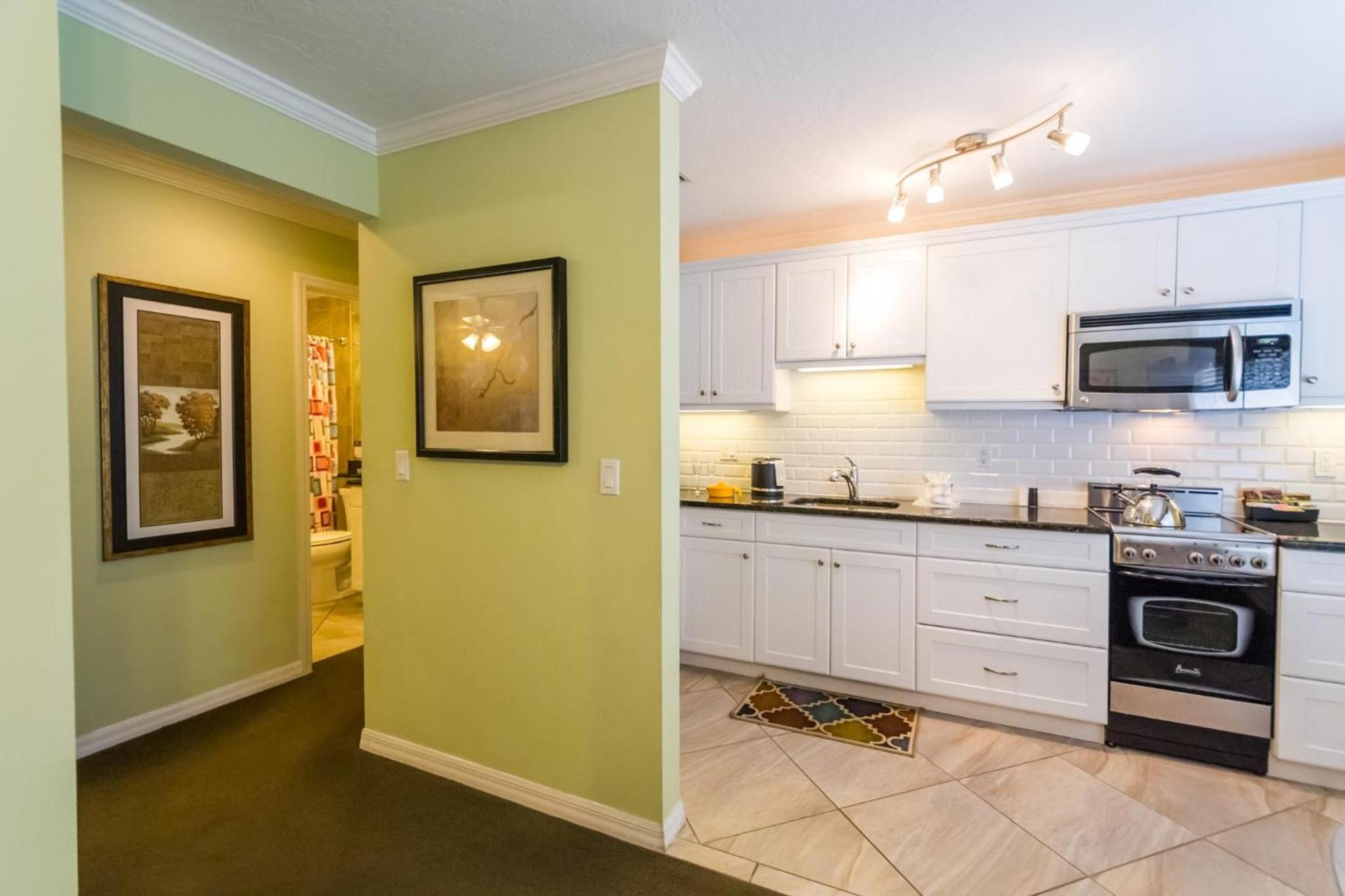 Tropical Beach Resorts - Sarasota photo 26