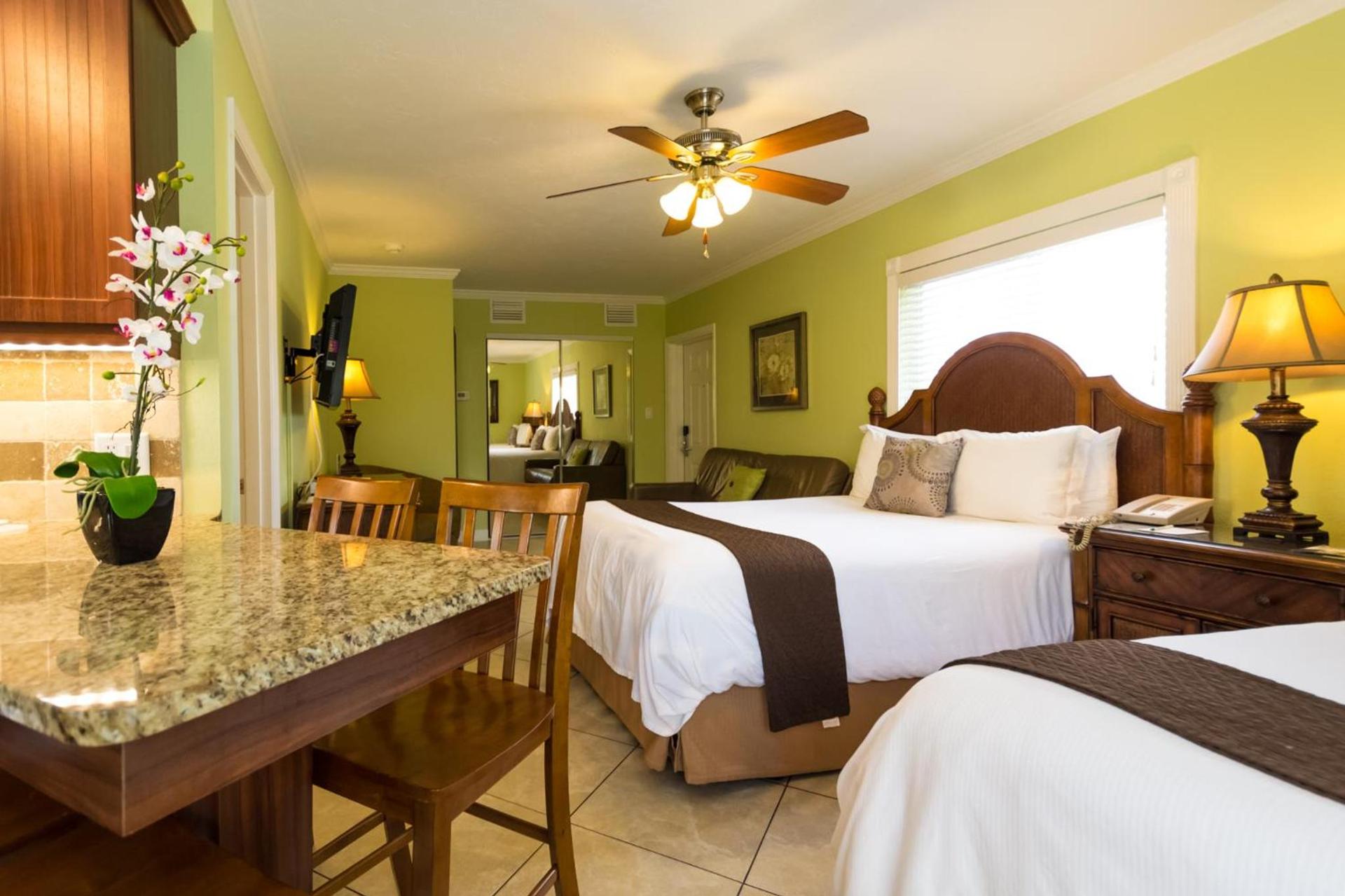 Tropical Beach Resorts - Sarasota photo 39