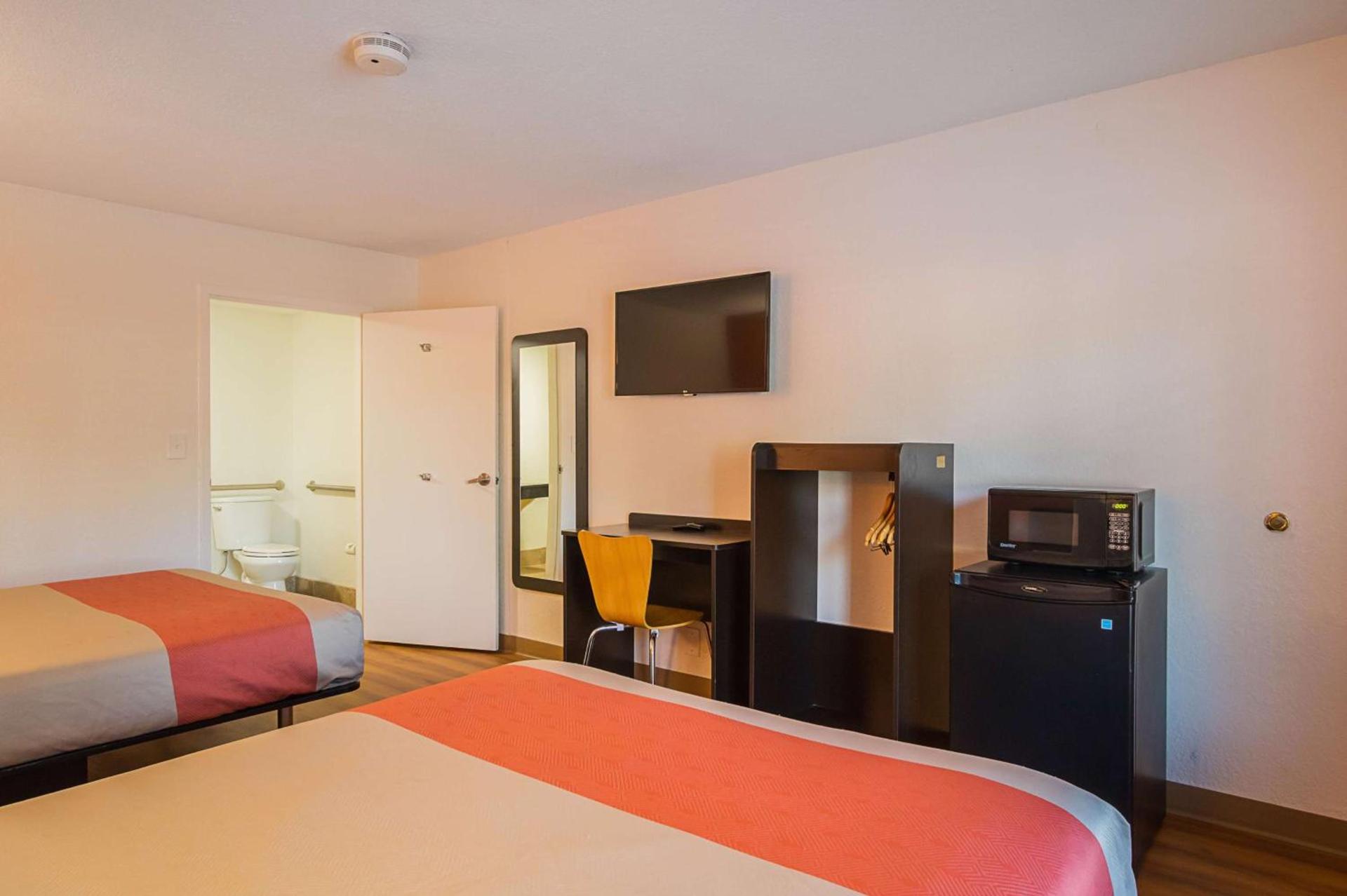 Motel 6-Savannah, GA - Midtown photo 36