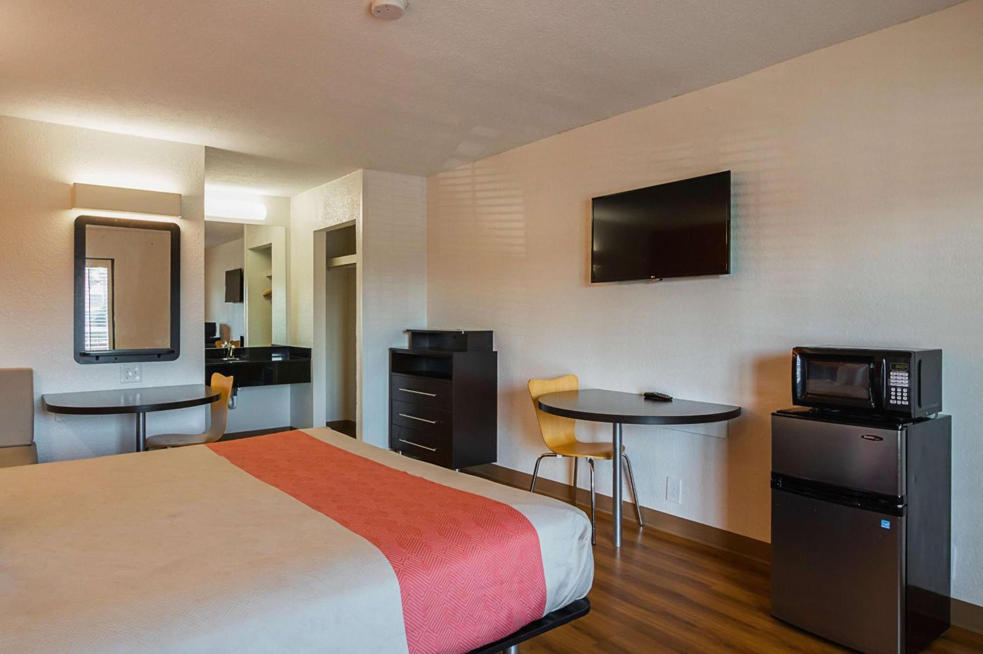 Motel 6-Savannah, GA - Midtown photo 24