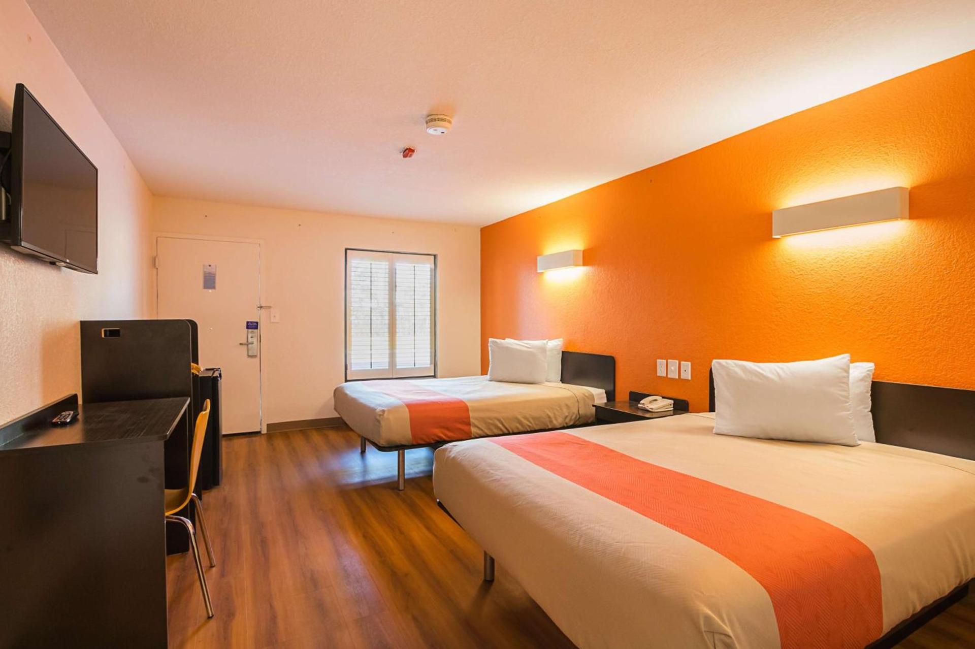 Motel 6-Savannah, GA - Midtown photo 6