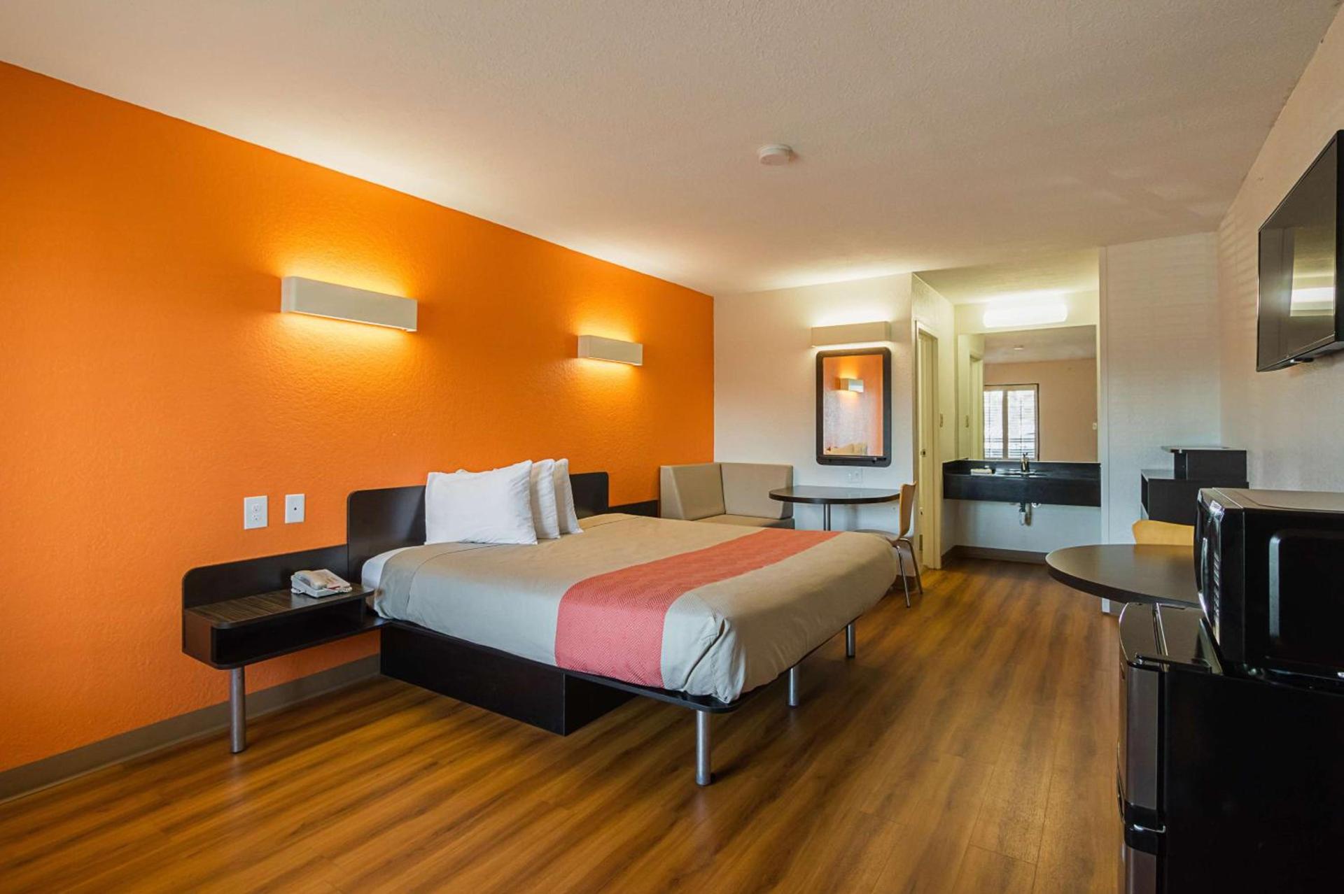 Motel 6-Savannah, GA - Midtown photo 14