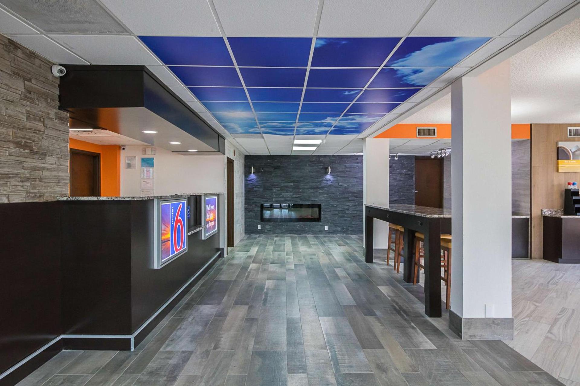 Motel 6-Savannah, GA - Midtown photo 8