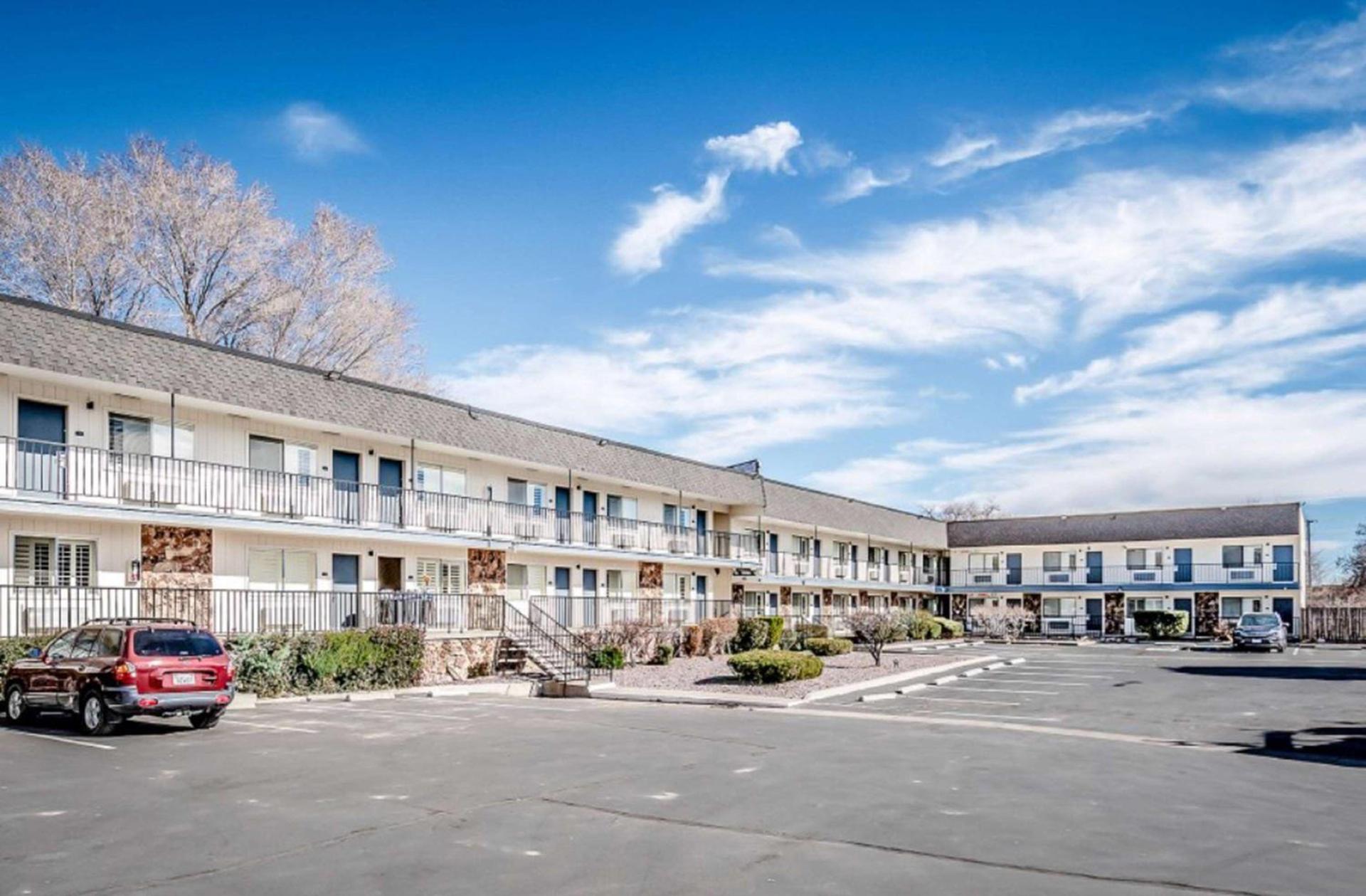 SureStay Plus Hotel by Best Western Susanville photo 7