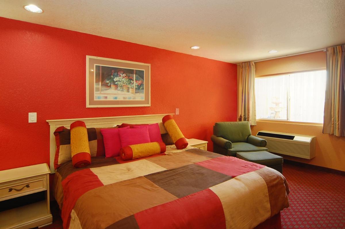 Imperial Inn Oakland photo 29